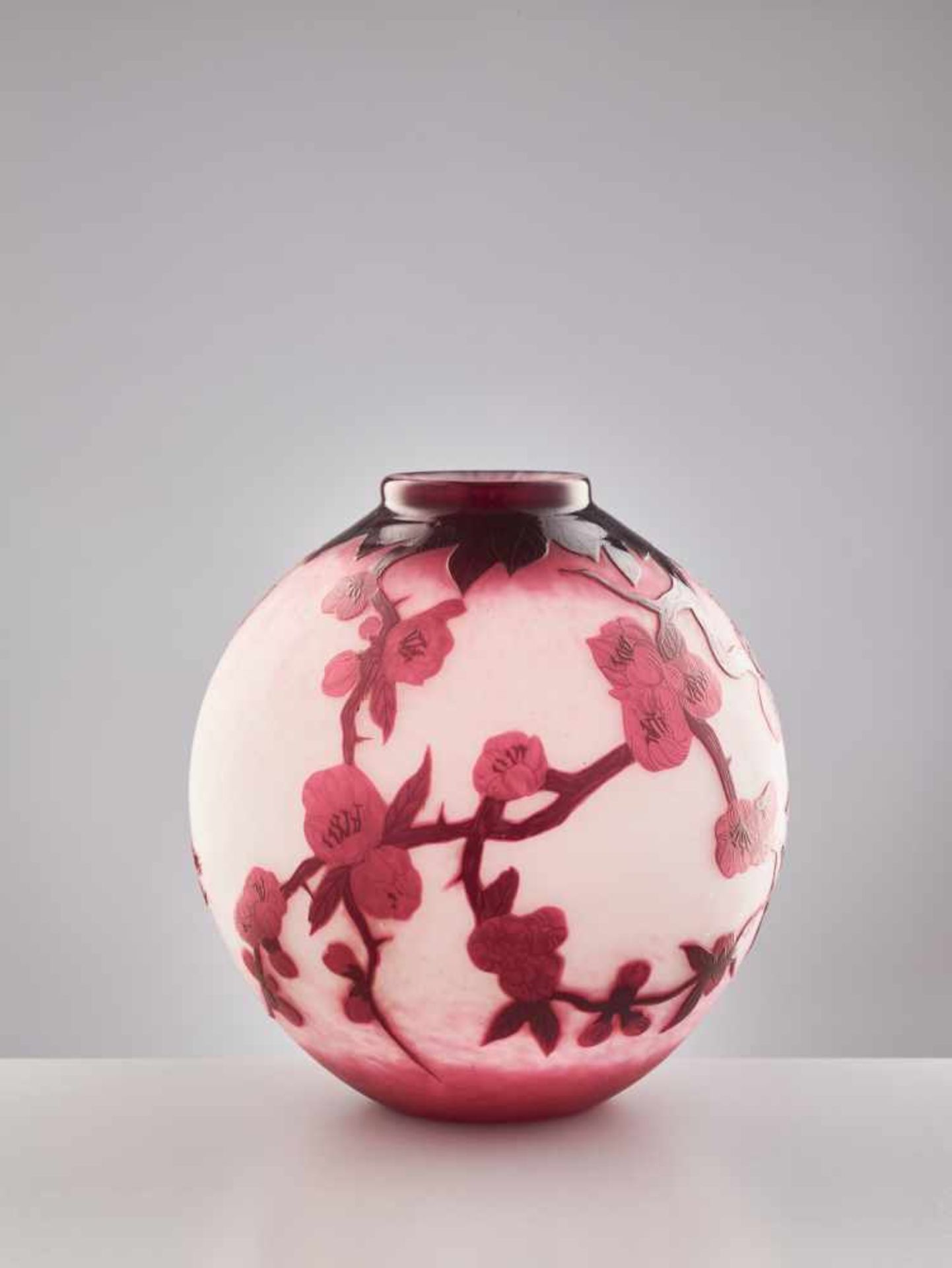 ANDRÉ DELATTE (1887-1953), CAMEO GLASS VASE WITH BIRDS ON A CHERRY BLOSSOM BRANCHAndré Delatte ( - Image 4 of 8