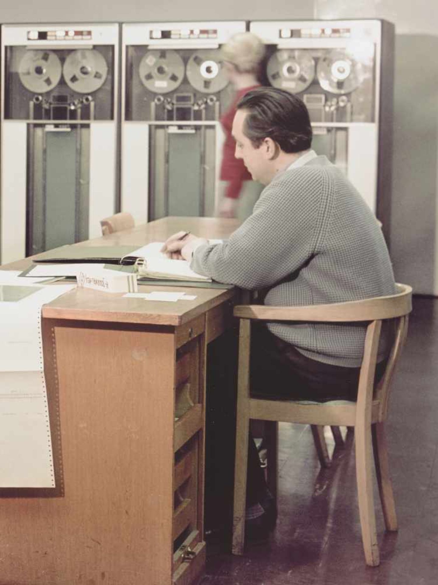 JOSEF HEINRICH DARCHINGER (1925-2013), LARGE PHOTOGRAPH ‘QUELLE HEADQUARTERS WITH IBM COMPUTER - Image 3 of 8