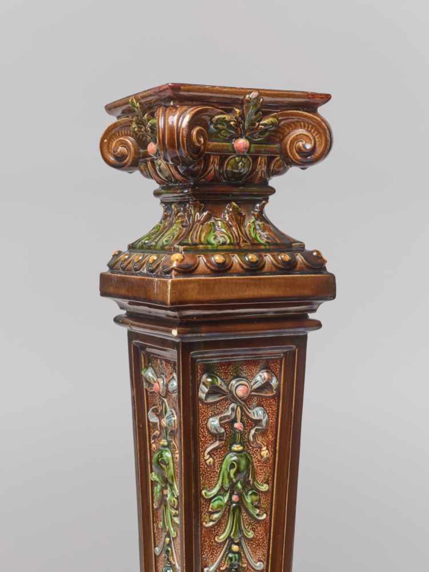 MAJOLICA CERAMIC FLOWER PILLAR STAND, GERMANY 1890Majolica ceramic, polychrome glazedGermanyaround - Image 6 of 9