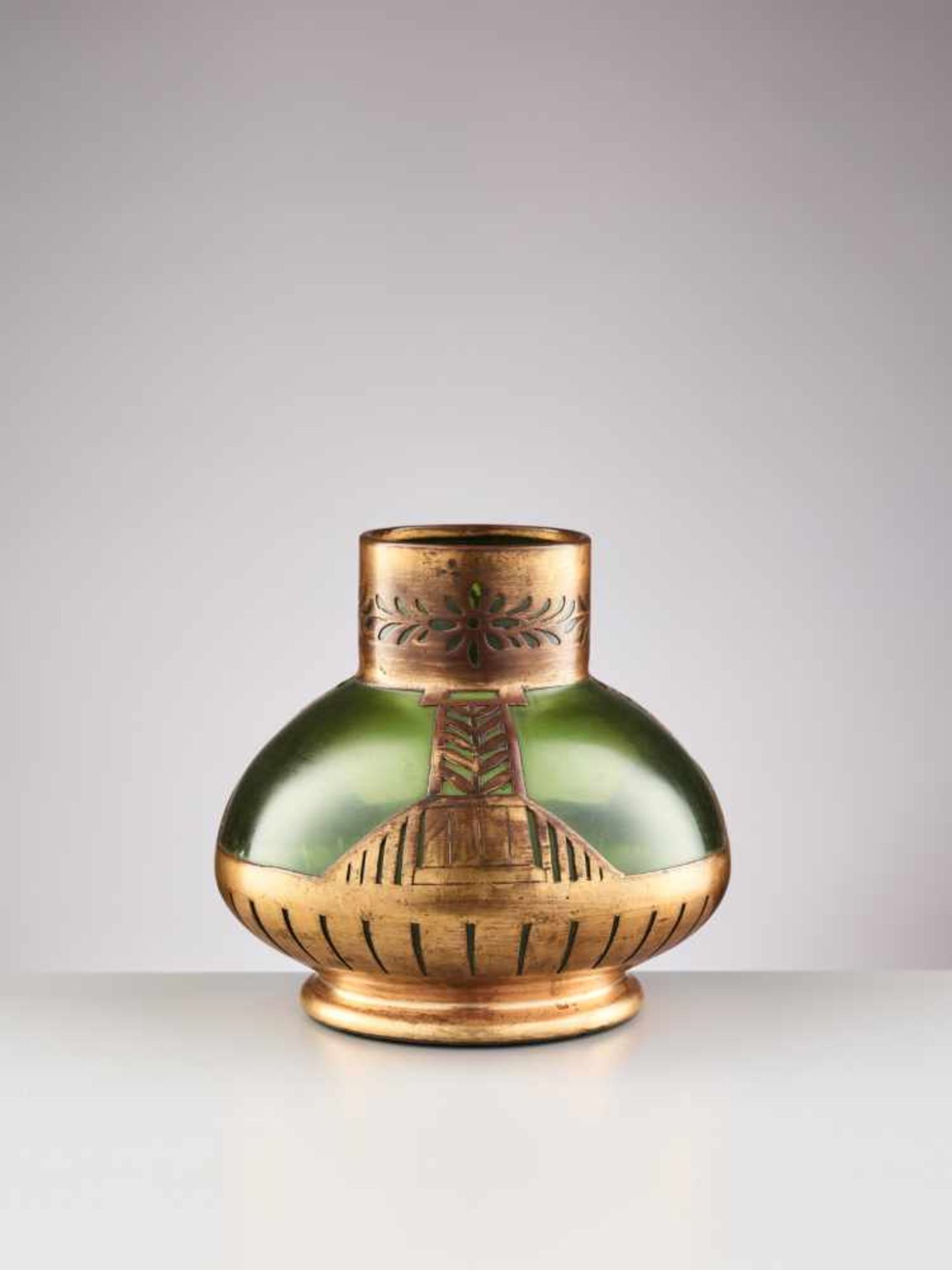 A SMALL JUGENDSTIL GLASS VASE WITH GOLD PATINATED COPPER RELIEFTransparent green, slightly - Image 3 of 6