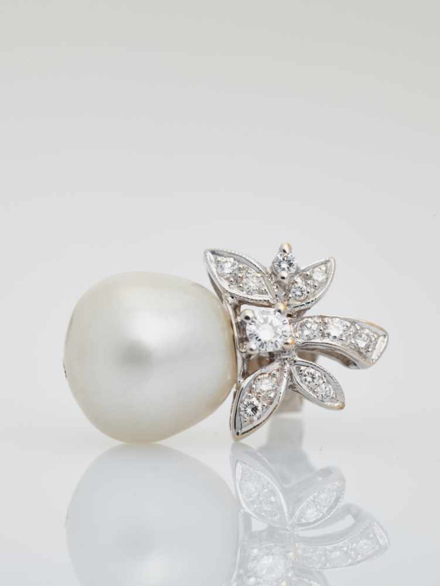 A PAIR OF WHITE GOLD, DIAMOND AND SOUTH-SEA PEARL EARRINGSPossibly Frenchafter 1930, each marked ‘ - Image 5 of 8