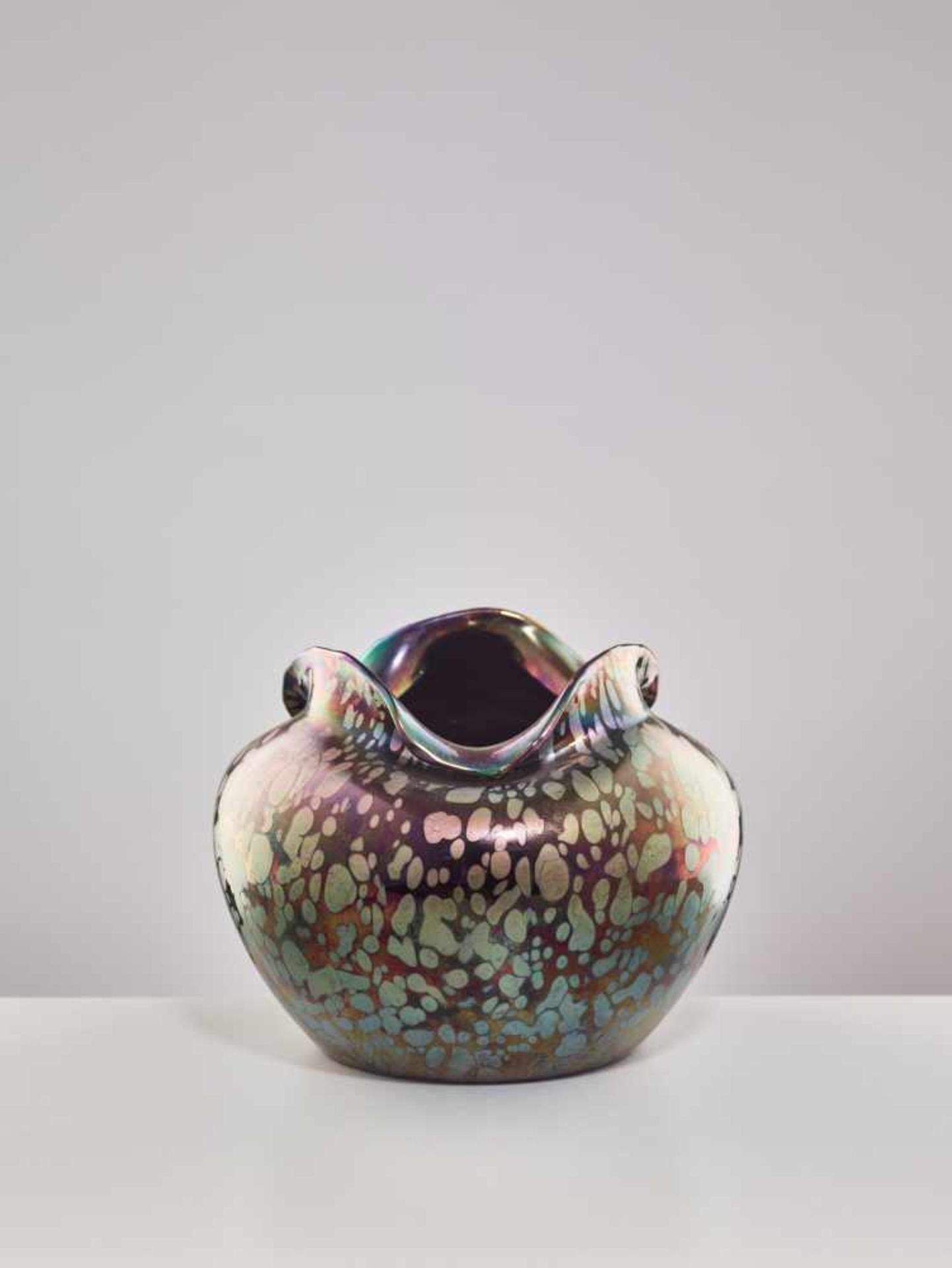 LÖTZ, GLOBULAR ‘PAPILLON’ GLASS VASE WITH IRIDISCENT LUSTER, 1900Johann Lötz Witwe - Image 6 of 9