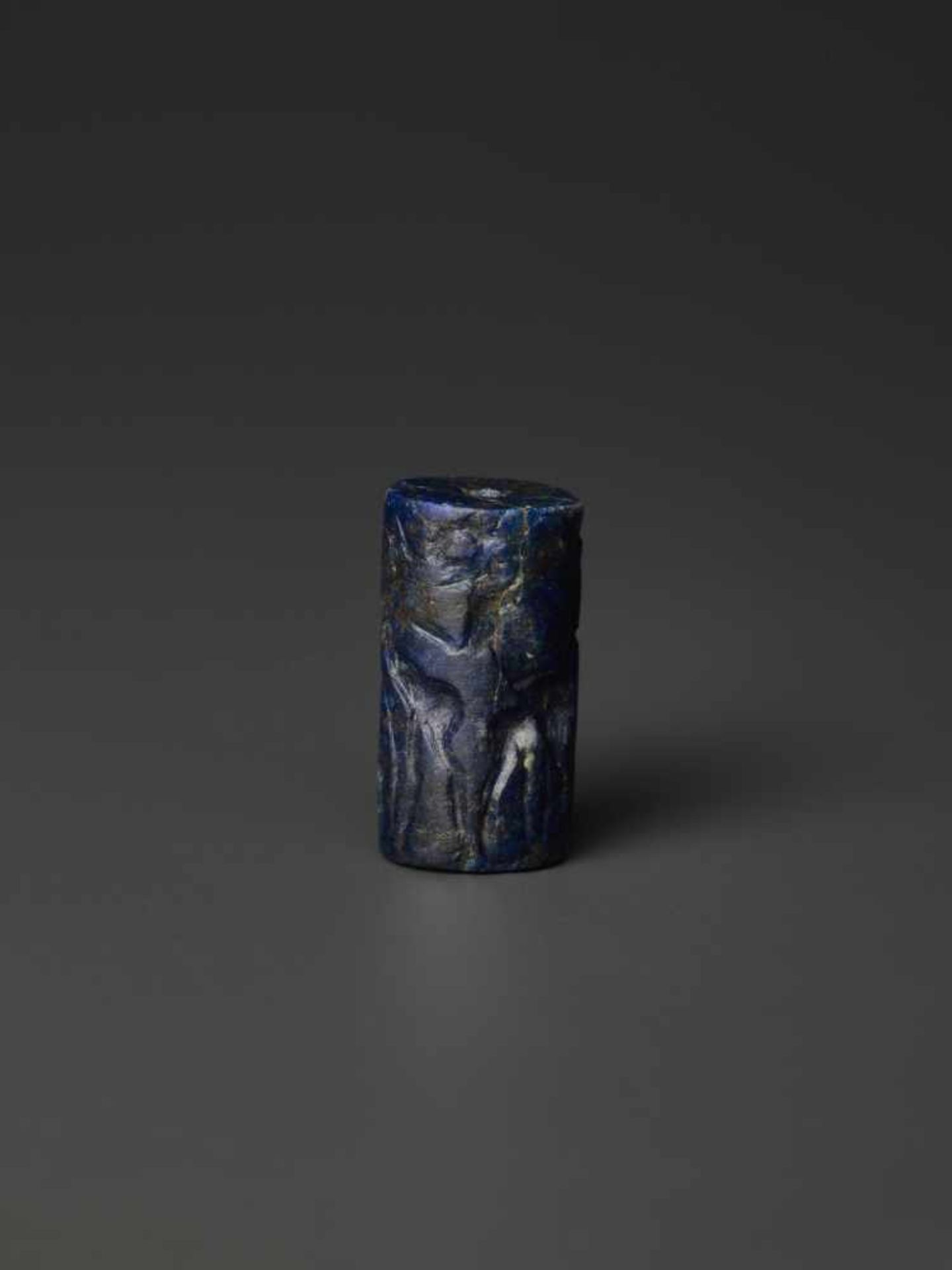 LOT WITH 2 OLD BABYLONIAN CYLINDER SEALS, 1500 – 2000 BCHematite and Lapis LazuliMesopotamia / - Image 4 of 15