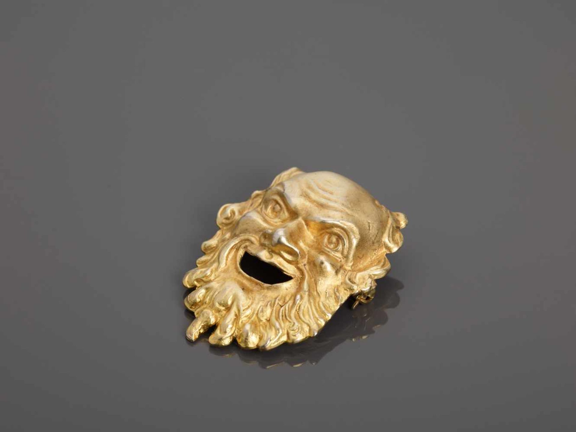 A GOLD-PLATED SILVER BROOCH IN SHAPE OF A LAUGHING ROMAN GOD, 1930sAustria1930s, hallmarked ‘835’ - Image 5 of 6