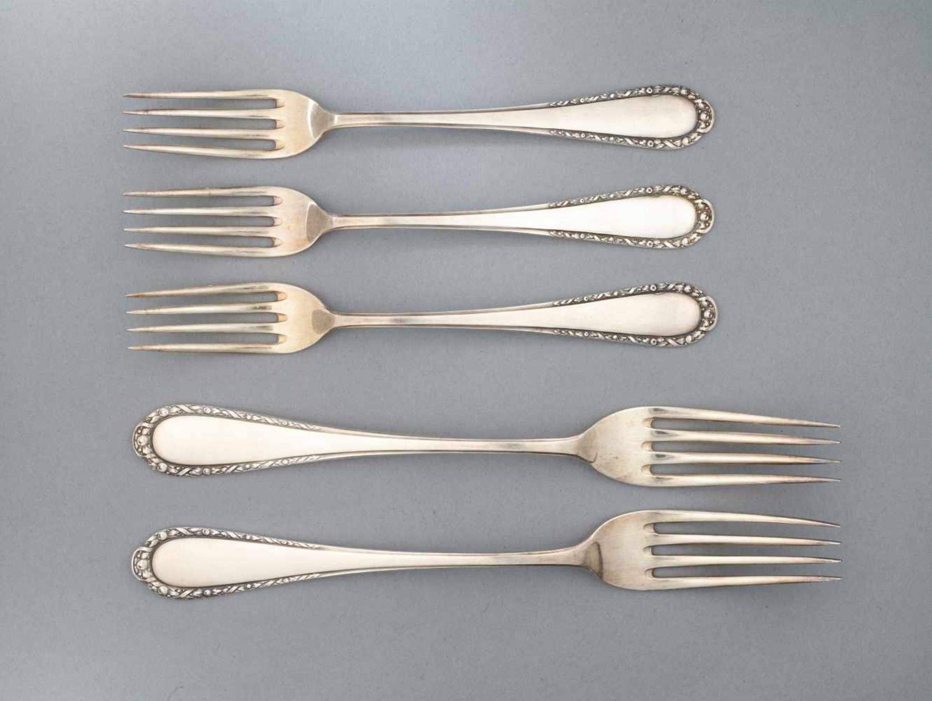 FRITZ GERBER & CO., A 93-PIECE SILVER CUTLERY SET IN FITTED ORIGINAL CASE, 1920sFritz Gerber & Co. – - Image 9 of 27