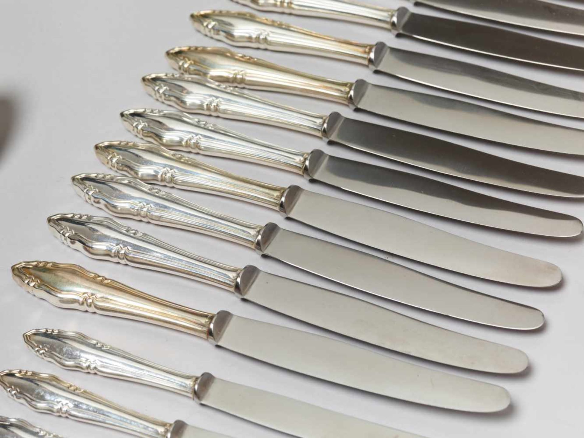 J. C. KLINKOSCH, A 111-PIECE VIENNA SILVER CUTLERY SET, 1920sJC Klinkosch AG – Austrian silver - Image 13 of 18