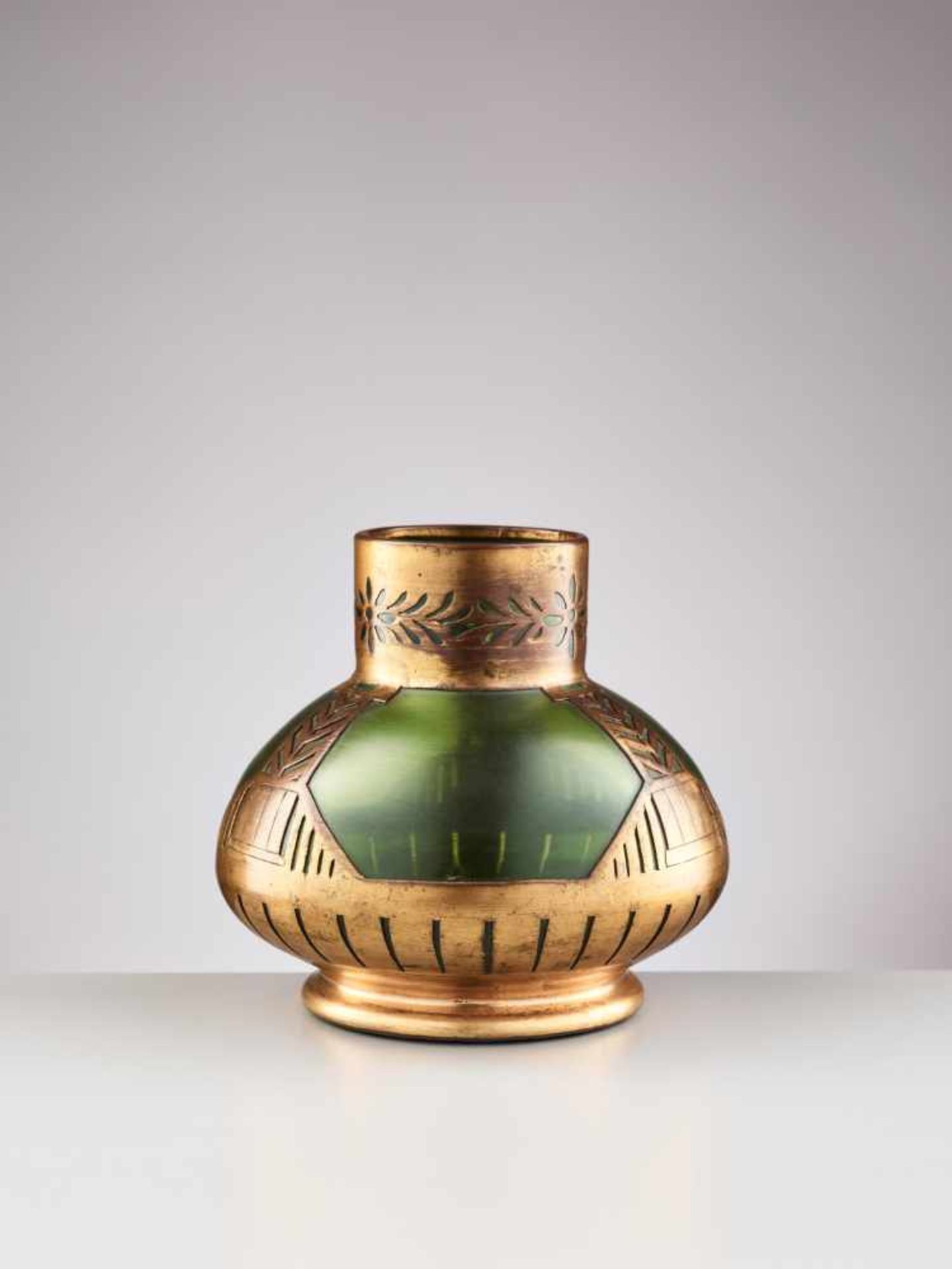 A SMALL JUGENDSTIL GLASS VASE WITH GOLD PATINATED COPPER RELIEFTransparent green, slightly - Image 2 of 6