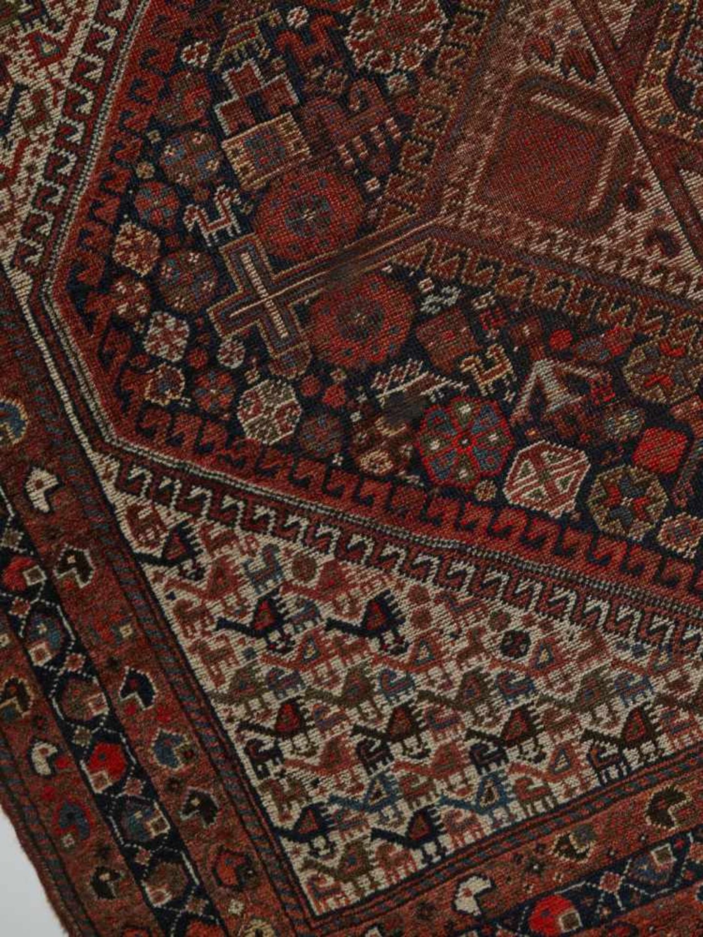 A 19th CENTURY KHAMSEH RUG WITH ANIMALS AND HUMAN FIGURESWool, dyed with natural colorsPersialate - Image 4 of 4