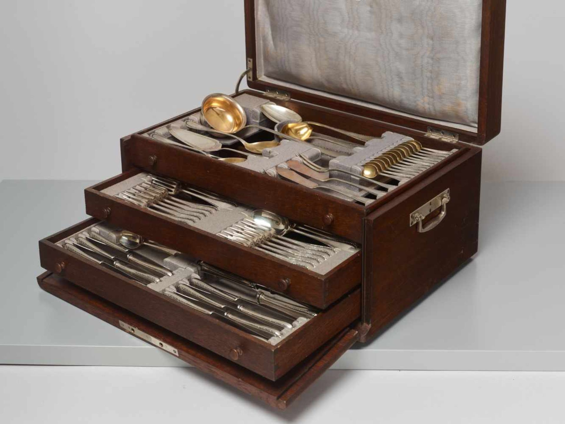 FRITZ GERBER & CO., A 93-PIECE SILVER CUTLERY SET IN FITTED ORIGINAL CASE, 1920sFritz Gerber & Co. – - Image 7 of 27