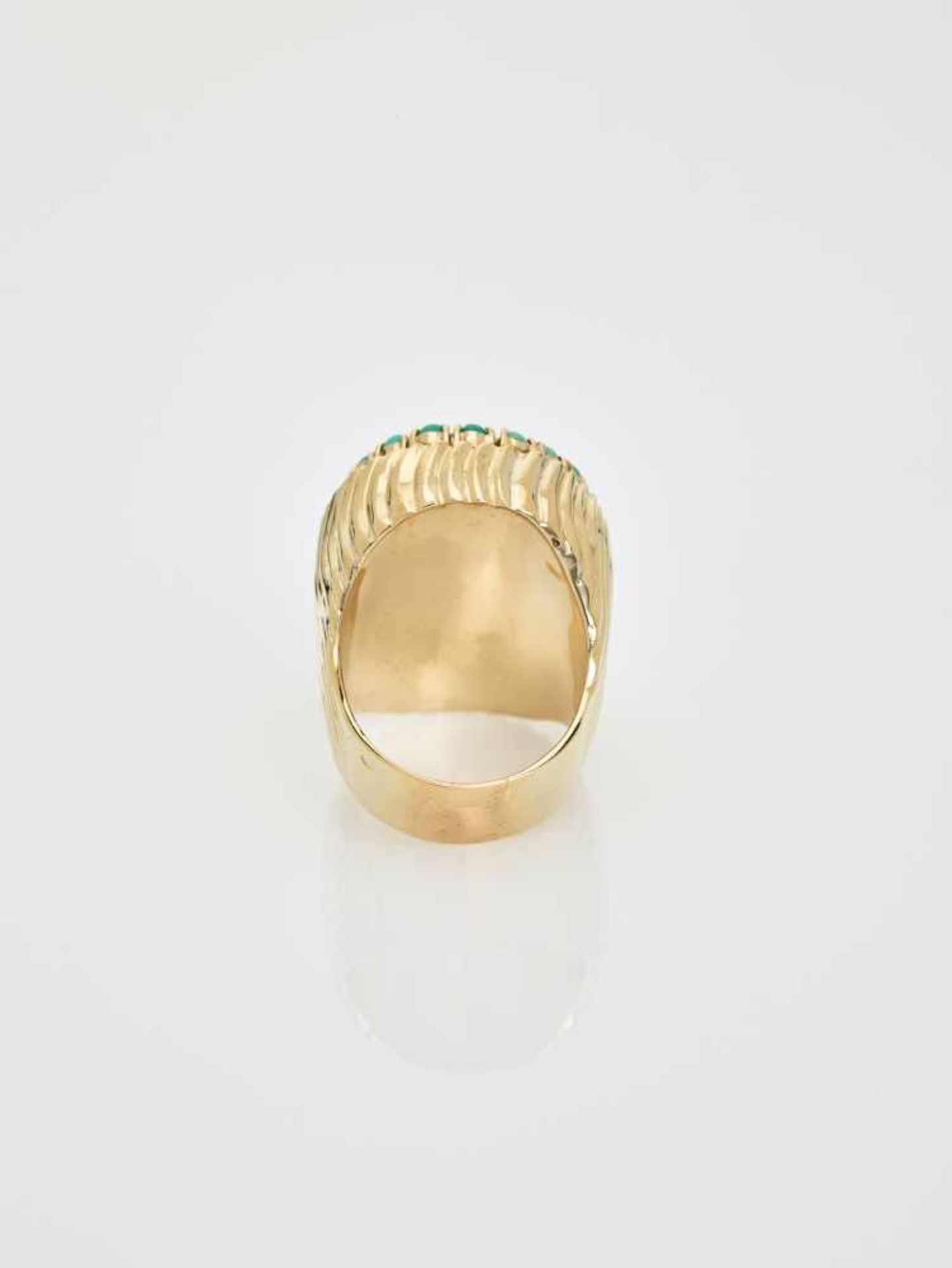 A TIGER’S EYE AND TURQUOISE 14 CARAT YELLOW GOLD COCKTAIL RINGAustriaAttributed to Erwin Paltscho, - Image 4 of 7