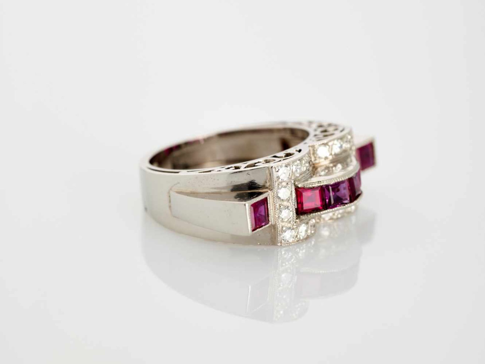 AN ART DECO PLATINUM DIAMOND AND RUBY RING Austriaearly 1930s, one hallmark, being an Austrian - Image 5 of 6