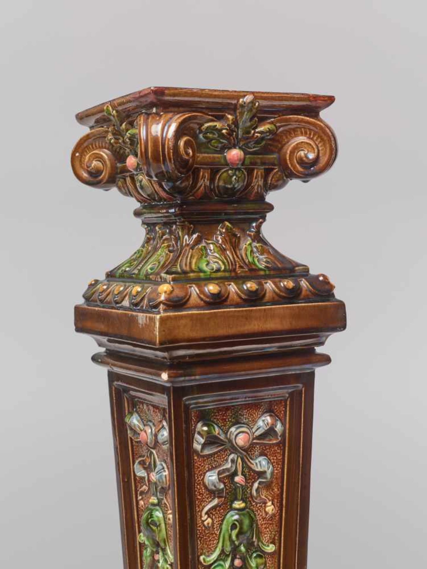 MAJOLICA CERAMIC FLOWER PILLAR STAND, GERMANY 1890Majolica ceramic, polychrome glazedGermanyaround - Image 7 of 9