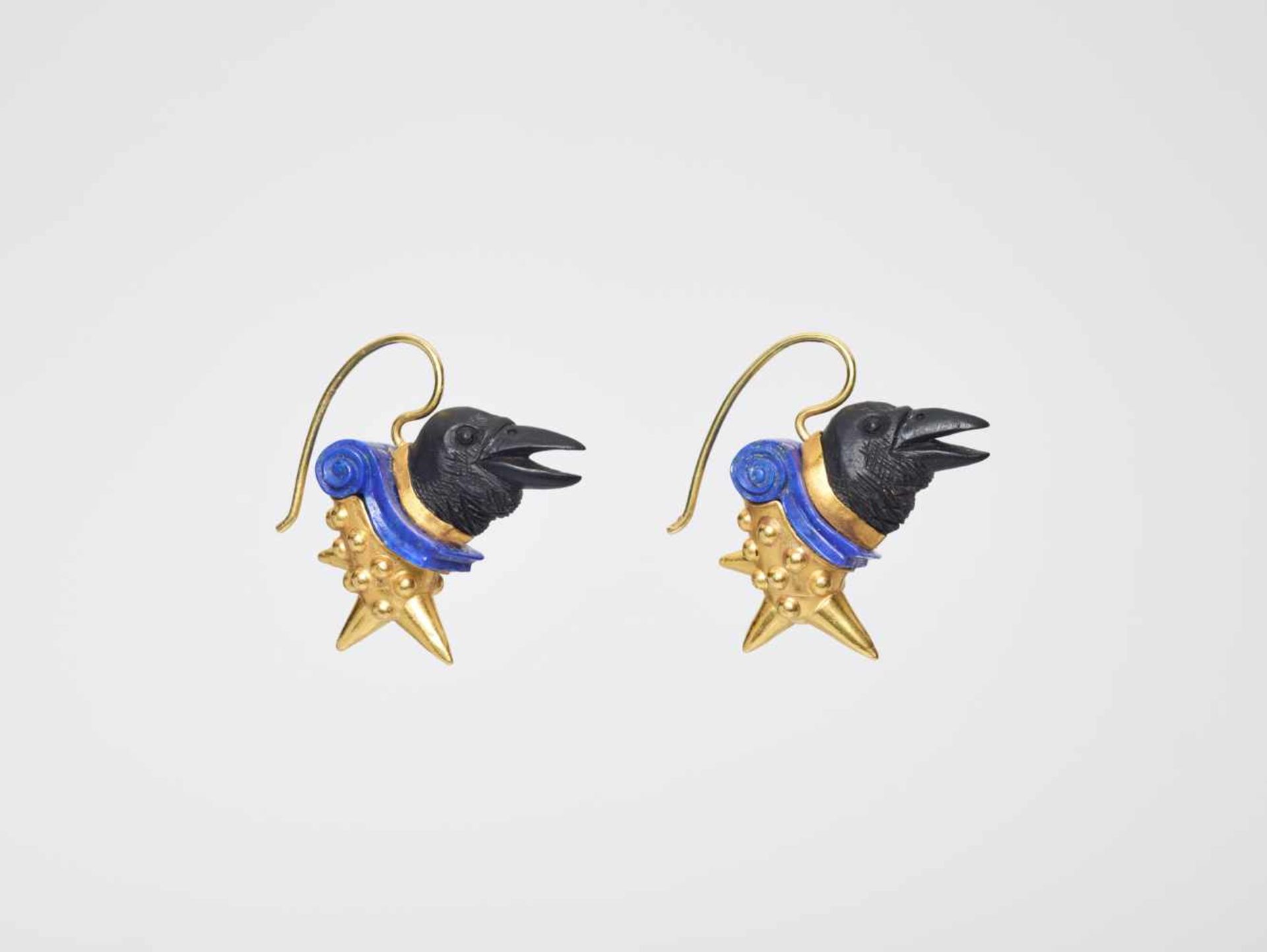 OTTO JAKOB (b. 1951), GOLD, EBONY AND LAPIS LAZULI EARRINGS ‘RAVENS IN ARMOR’, 1984Germany1984,