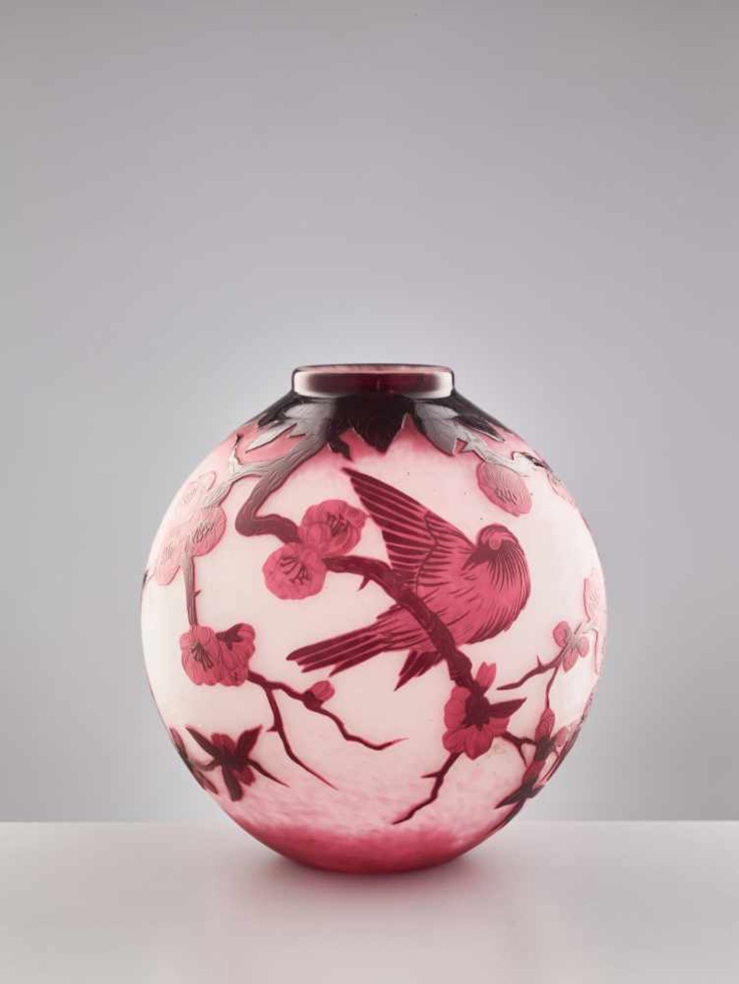 ANDRÉ DELATTE (1887-1953), CAMEO GLASS VASE WITH BIRDS ON A CHERRY BLOSSOM BRANCHAndré Delatte (