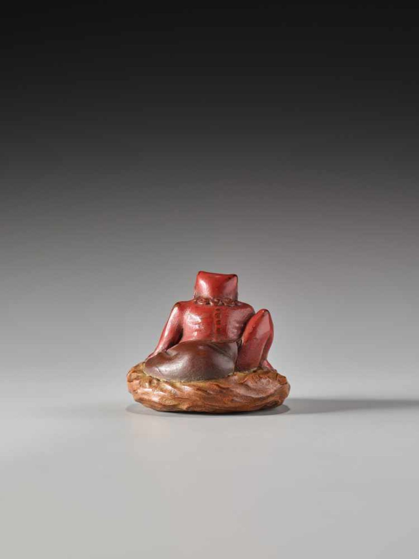 A LACQUER NETSUKE OF THE WIND GOD FUTENLacquered wood netsukeJapan19th century, Edo period (1615- - Image 5 of 7