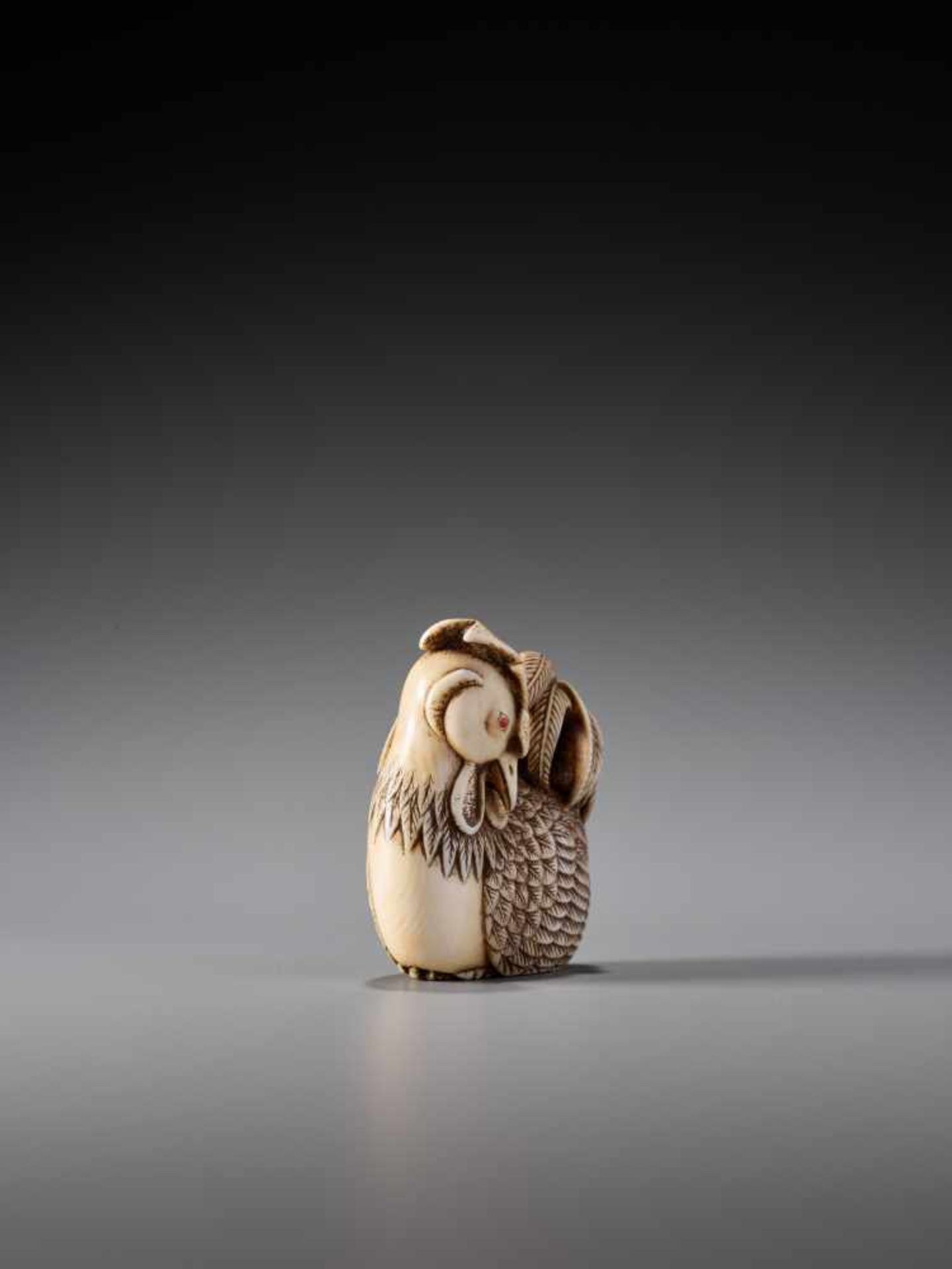 A FINE AND UNUSUAL IVORY NETSUKE OF A COCKEREL SIGNED MASANAOIvory netsukeJapan, Kyoto19th - Image 5 of 9