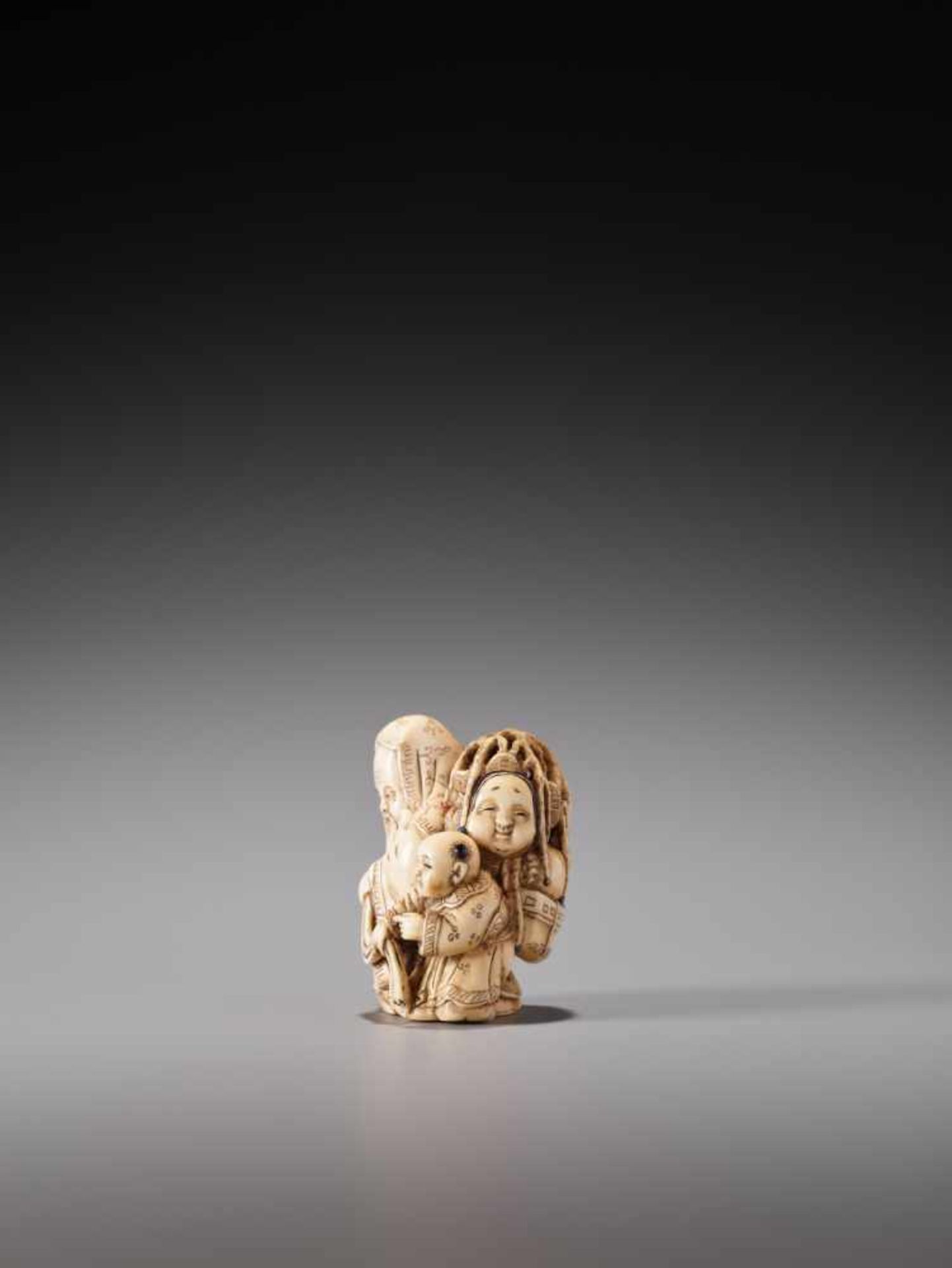 A FINE IVORY NETSUKE OF FUKUROKUJU WITH THE BRANCH OF THE TORI-NO-ICHI FAIR BY MEIGYOKUSAIIvory - Image 4 of 11