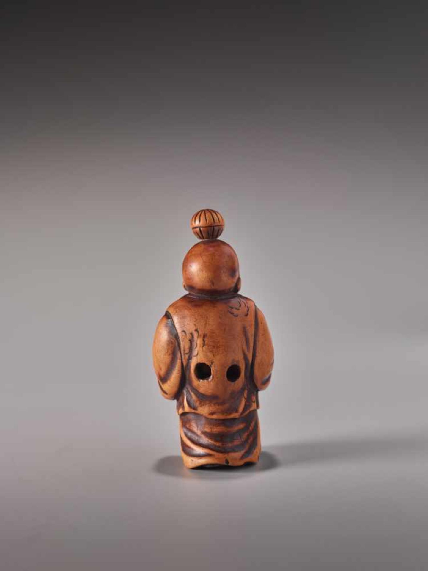 A WOOD NETSUKE OF A JUGGLING BOYWood netsukeJapan19th century, Edo period (1615-1868)This karako - Image 4 of 5