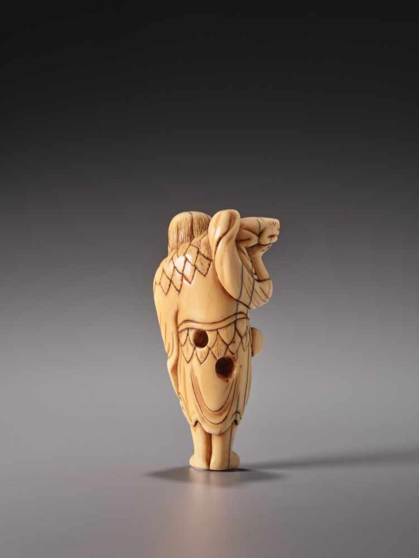 A POWERFUL IVORY NETSUKE OF GAMA SENNINIvory netsukeJapan18th century, Edo period (1615-1868)The - Image 5 of 6