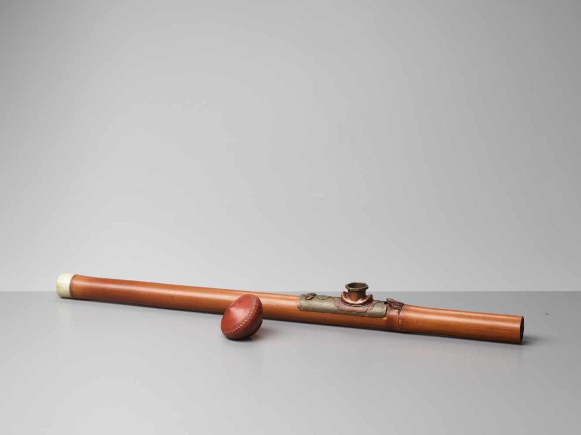 A BAMBOO, JADE AND YIXING OPIUM PIPE, QING DYNASTYThe pipe consisting of one single bamboo - Image 6 of 7