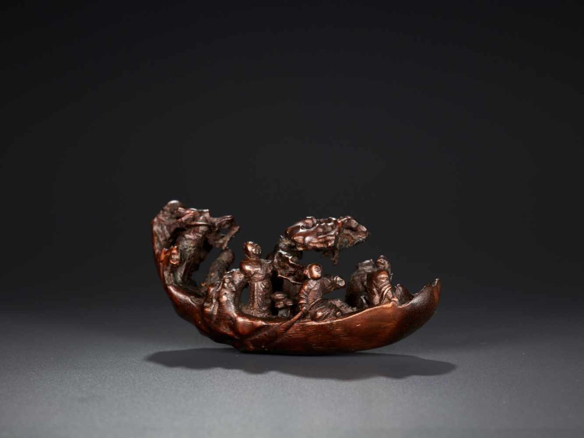 AN 18TH CENTURY BAMBOO-ROOT LOG RAFT CARVING WITH IMMORTALS Bamboo root China, 18th century This - Image 4 of 16