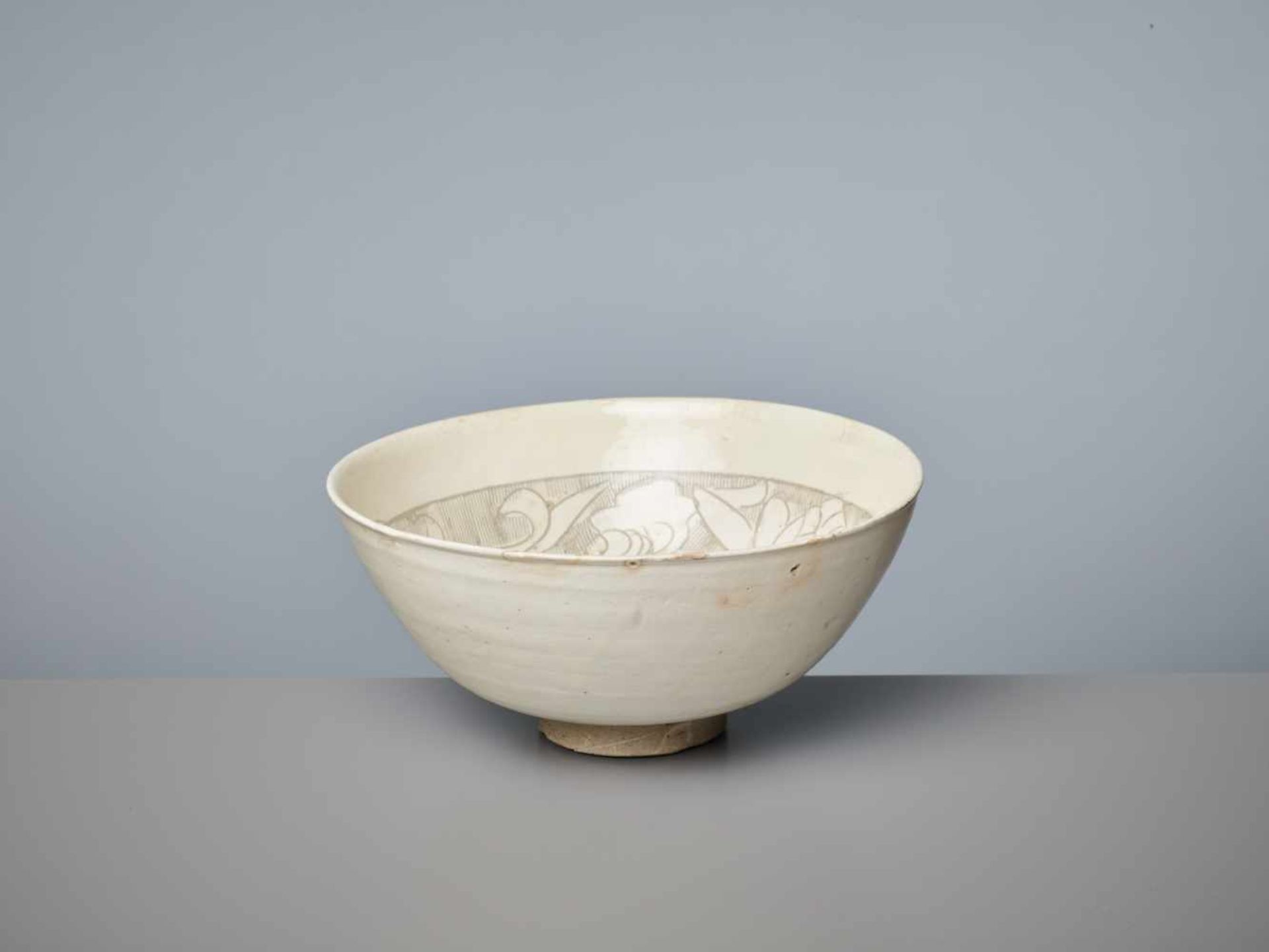 A CIZHOU ‘LOTUS AND CHRYSANTHEMUM’ SGRAFFIATO BOWL, 13TH – 14TH CENTURY PUBLISHED: Song Ceramics, - Image 6 of 8