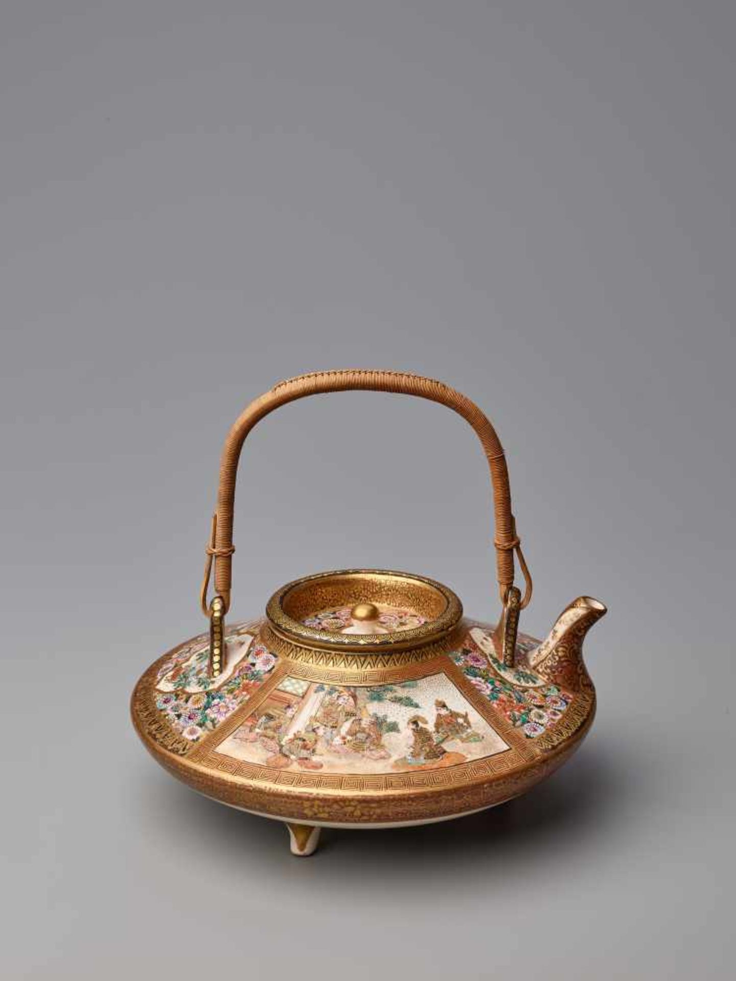 A LARGE AND FINE SATSUMA TEAPOT BY MATSUMOTO HOZANSatsuma ceramicJapan, late 19th- early 20th