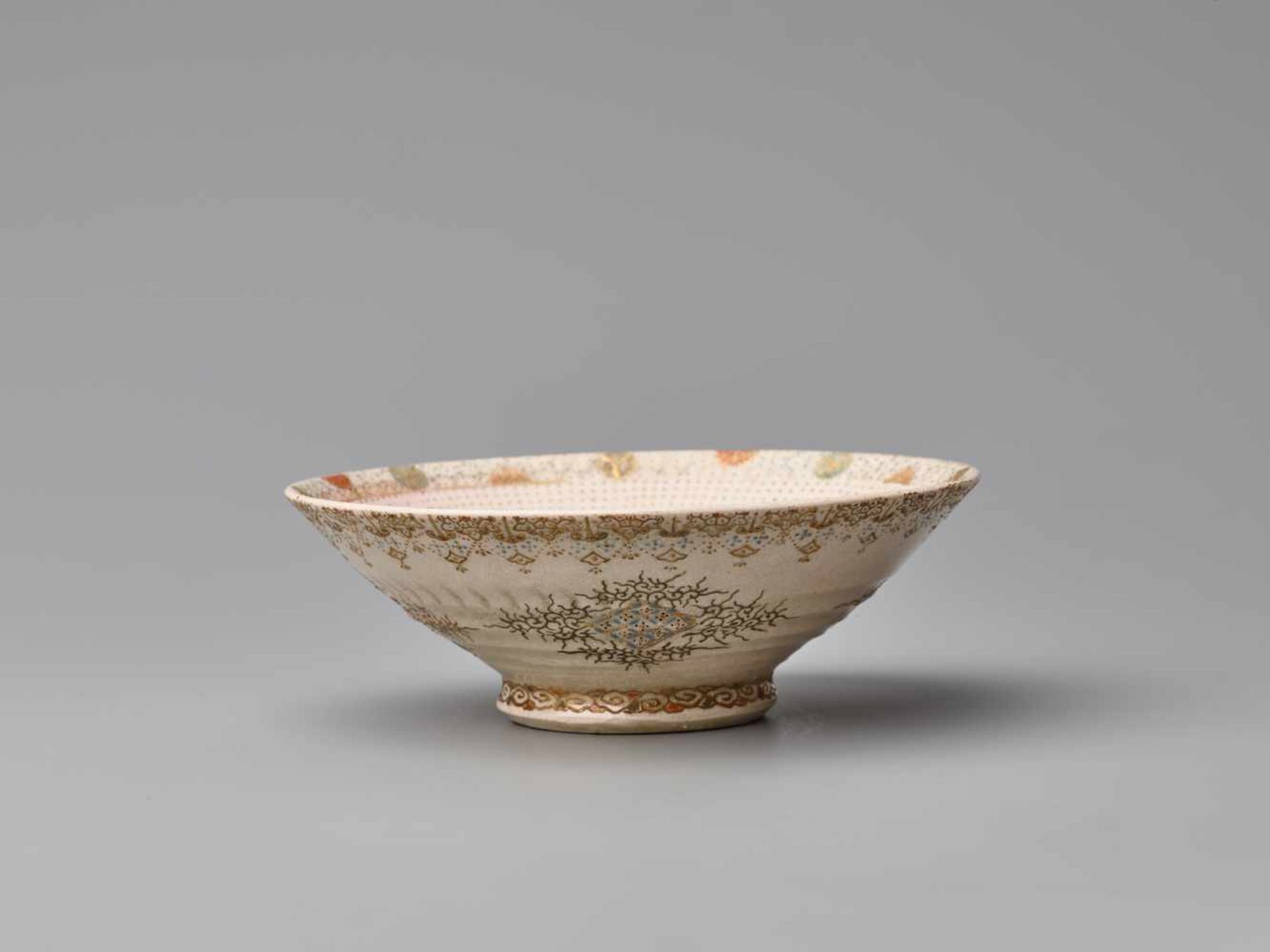 A JAPANESE SATSUMA BOWL WITH A NOH ACTORSatsuma ceramicJapan, late 19th century, Meiji period ( - Image 6 of 8