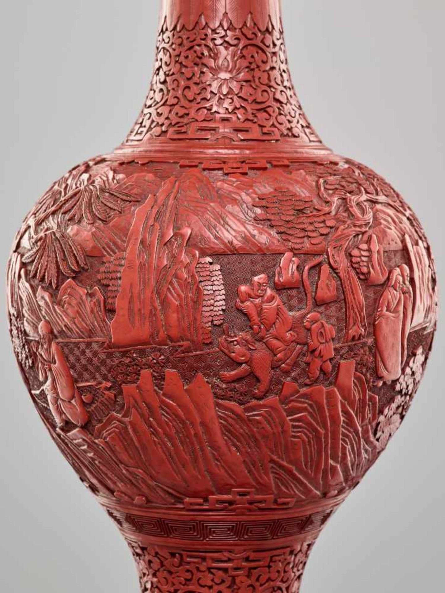 A LARGE PAIR OF CINNABAR LACQUER ‘EIGHT IMMORTALS’ VASES, QING DYNASTYThe body entirely covered with - Image 3 of 26