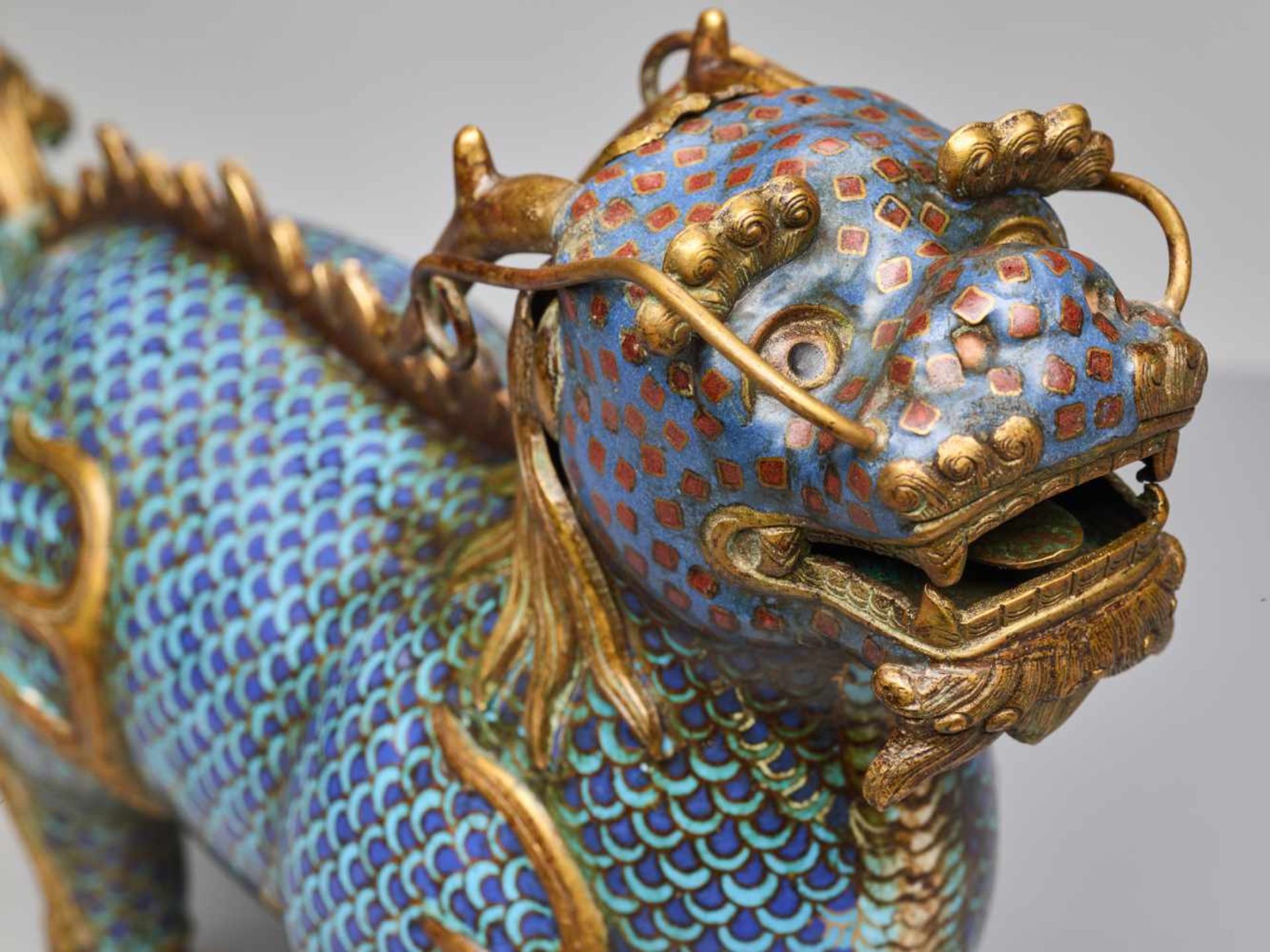 TWO CLOISONNÉ ENAMEL QILIN, QING DYNASTY The bronze bodies with polychrome cloisonné enamels and - Image 9 of 10