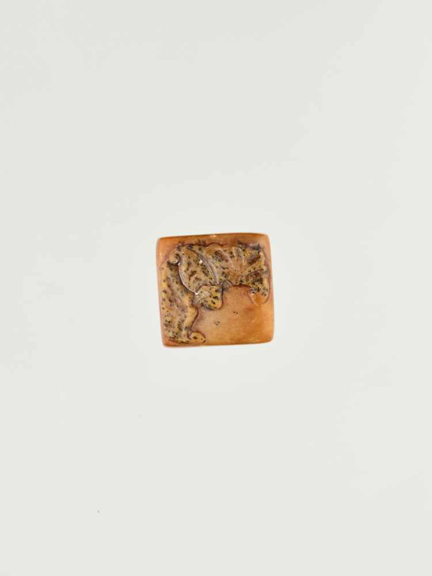 A QINGTIAN SOAPSTONE SEAL WITH BAT, DATED TO THE YEAR WU WUThe stone mottled in hues of honey and - Image 5 of 6