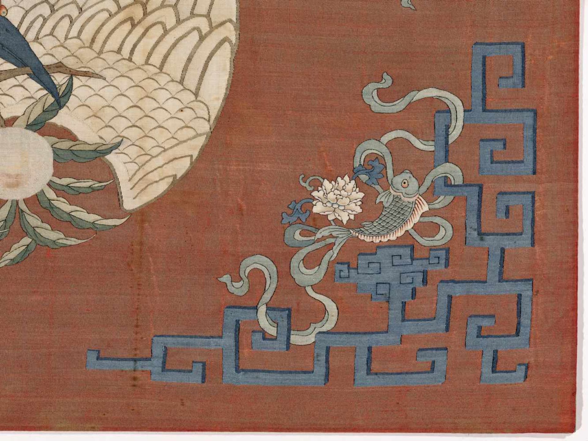 A KESI SILK WALL PANEL WITH MANCHURIAN CRANE, QINGSilk with Kesi weaving, silk and gold - Image 5 of 6