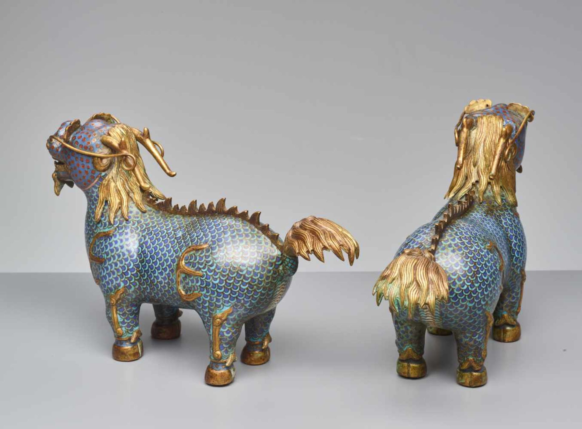 TWO CLOISONNÉ ENAMEL QILIN, QING DYNASTY The bronze bodies with polychrome cloisonné enamels and - Image 6 of 10