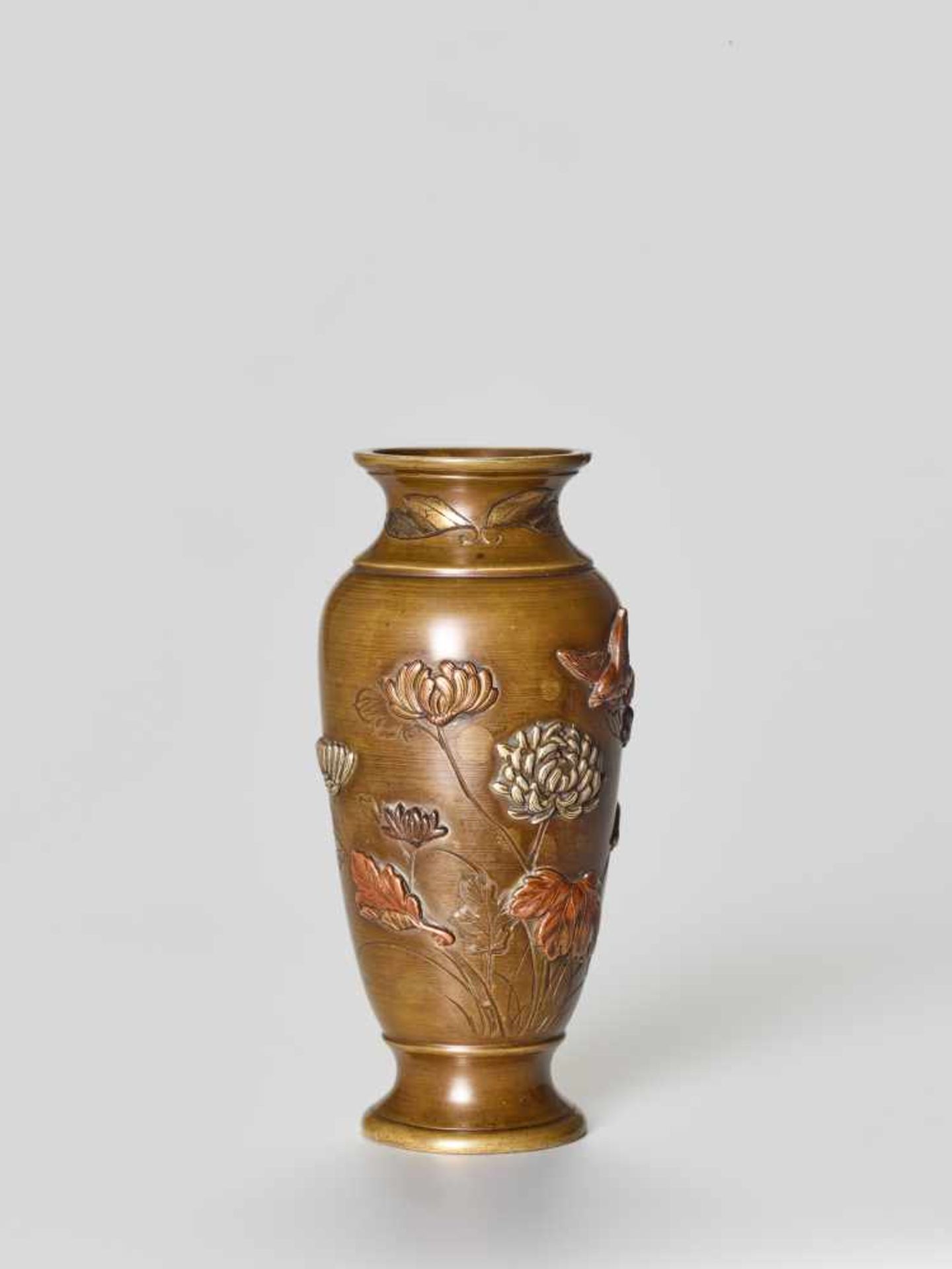 A SMALL MIXED METAL VASE WITH BIRDS AND FLOWERSSentoku with shibuichi and silver inlayJapan, late - Image 2 of 8