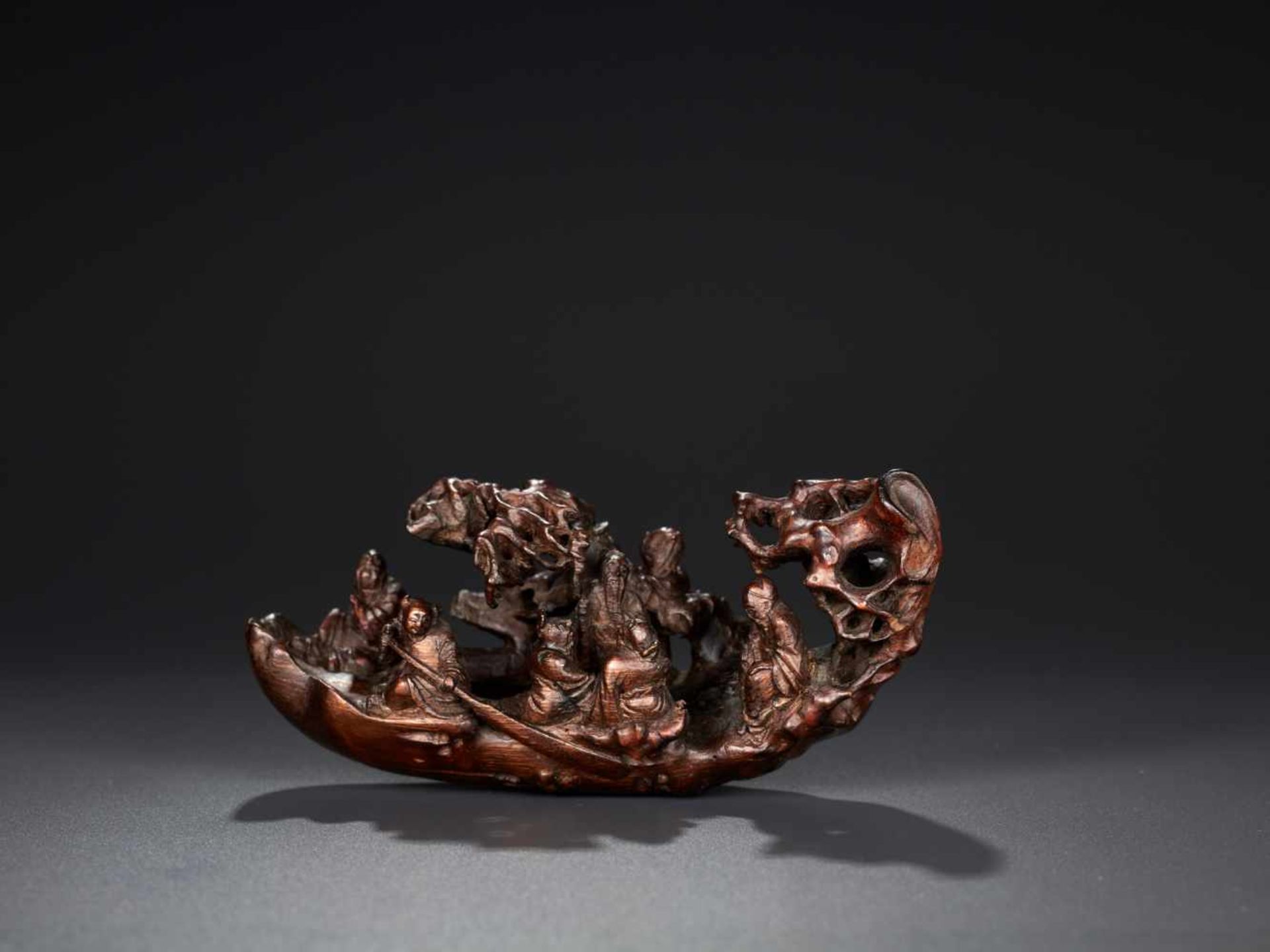 AN 18TH CENTURY BAMBOO-ROOT LOG RAFT CARVING WITH IMMORTALS Bamboo root China, 18th century This - Image 6 of 16