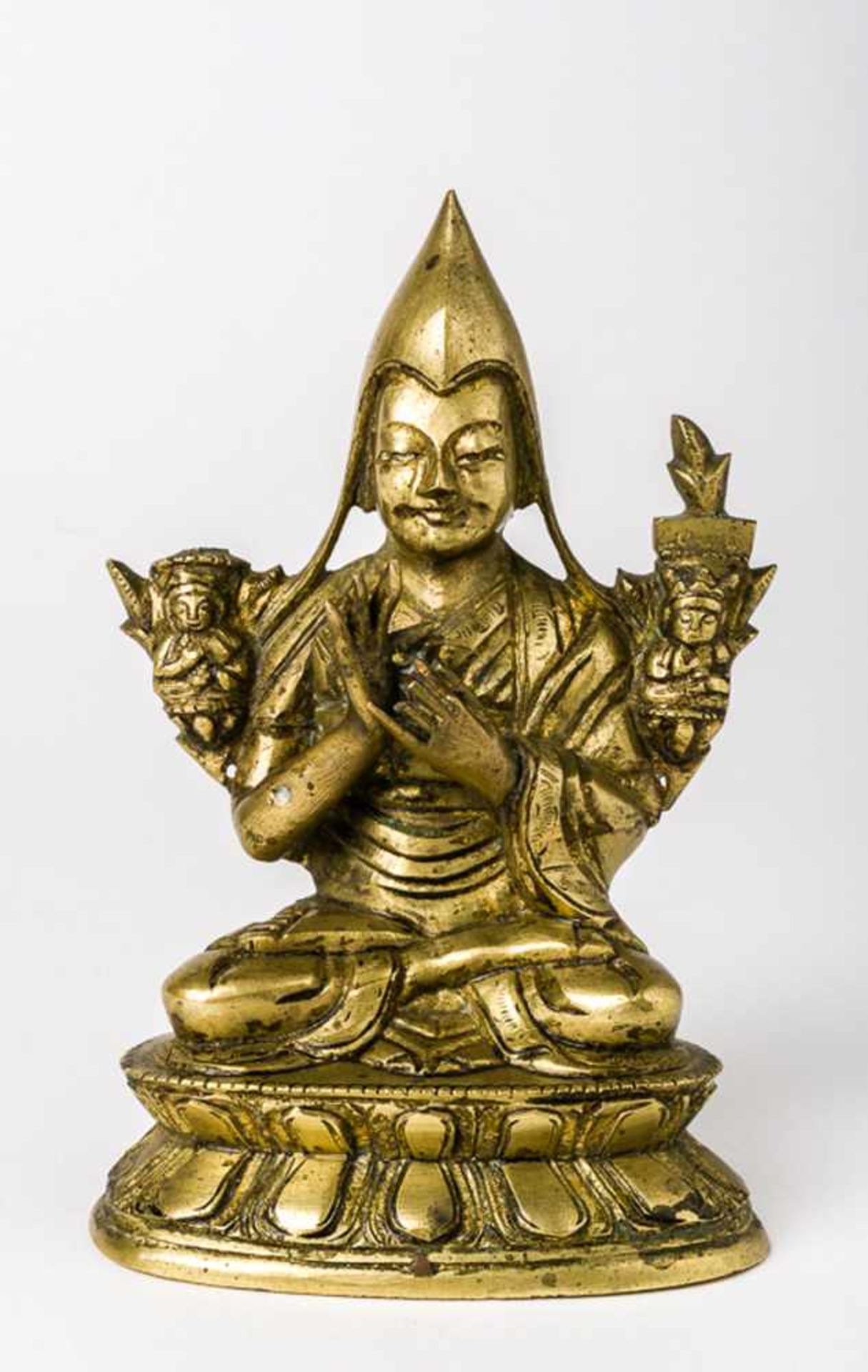 Buddha wohl um 1900 11,3 cm hoch Buddha, probably around 1900, 11,3 cm high Buddha probably around