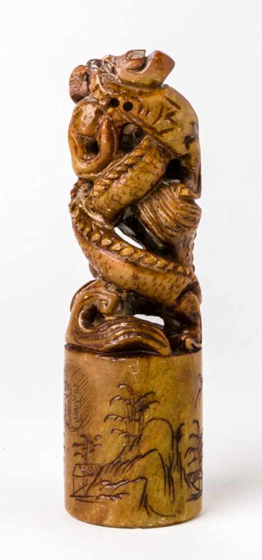 Netsuke (?) - 2 Schlangen Stein (?), wohl um 1900 10 cm hoch Netsuke (?) - 2 snakes, stone (?),