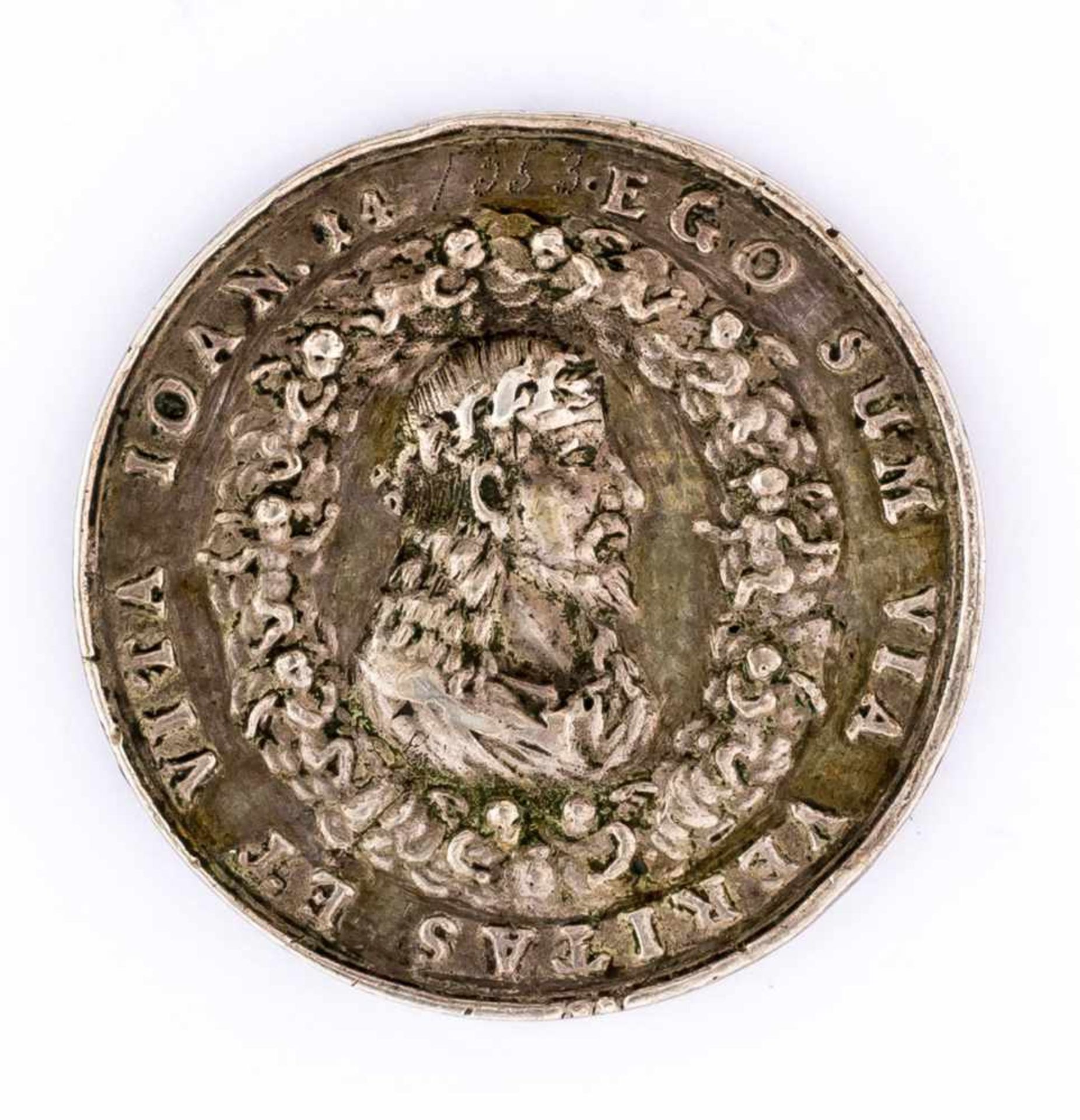 Passions-Christus Medaille, Silber (?), wohl 17. Jh. Durchmesser 5 cm Vorderseite: Dornengekrönte