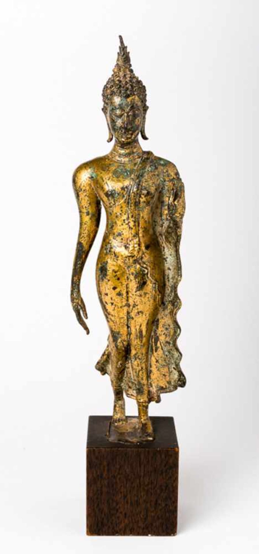 Buddha wohl 19. Jh. 27,3 cm hoch, Sockel: 6,5 cm Buddha, probably 19th c., 27,3 cm high, pedestal: