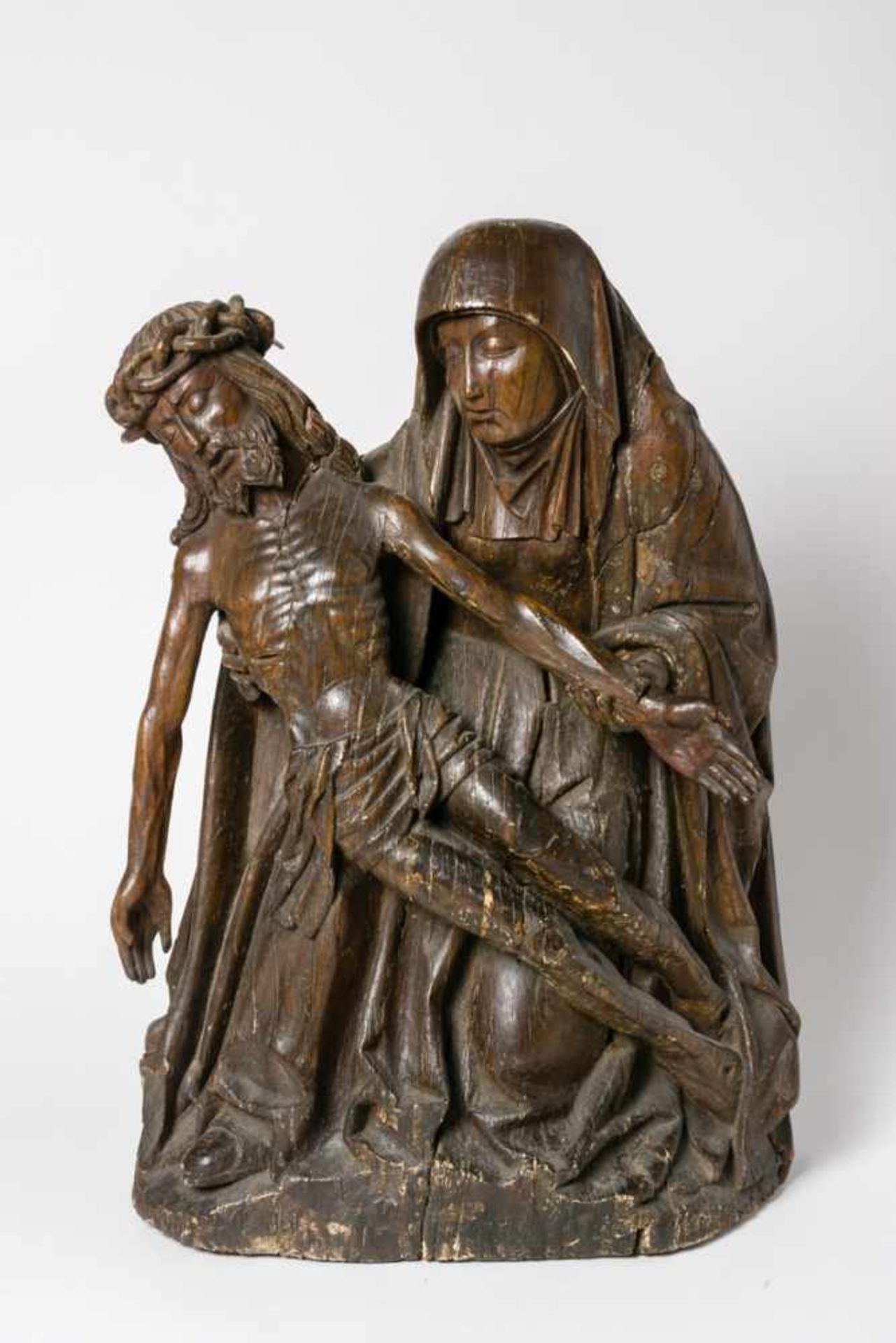 Monumentale Pieta Holzfigur, Eiche, wohl 15./16. Jh. ca. 73cm hoch Monumental Pieta, Oak, probably