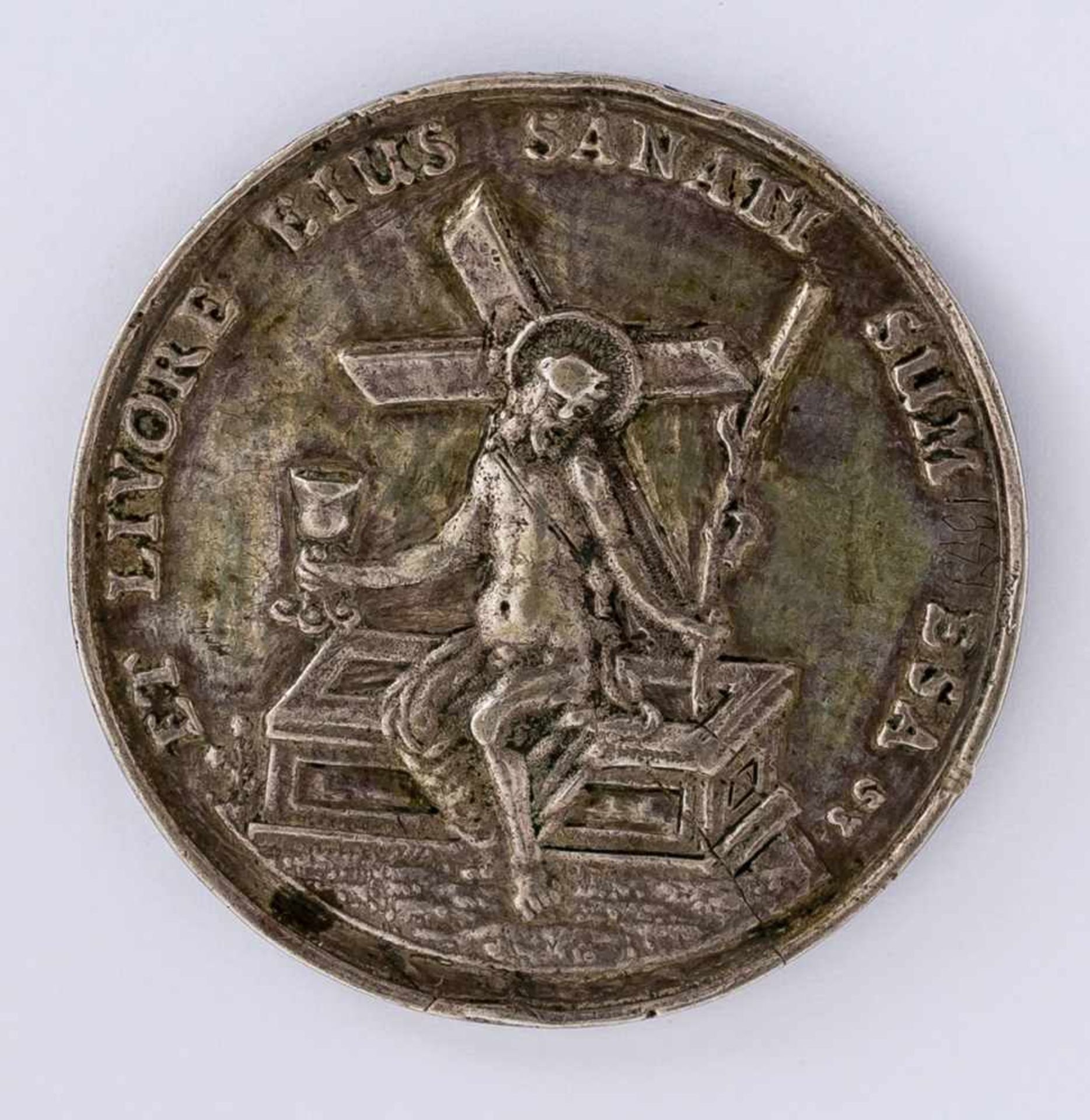 Passions-Christus Medaille, Silber (?), wohl 17. Jh. Durchmesser 5 cm Vorderseite: Dornengekrönte - Image 2 of 2
