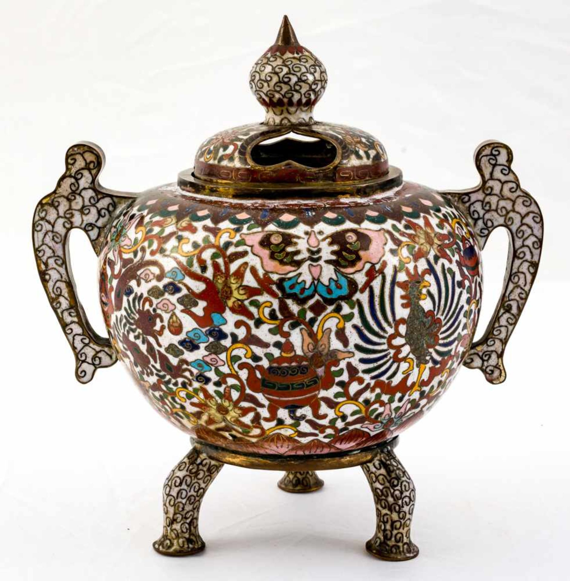 Cloisonné-Räuchergefäß China, wohl 19. Jh Höhe mit Deckel ca. 22,5 cm Unterseite mit Glückssymbol