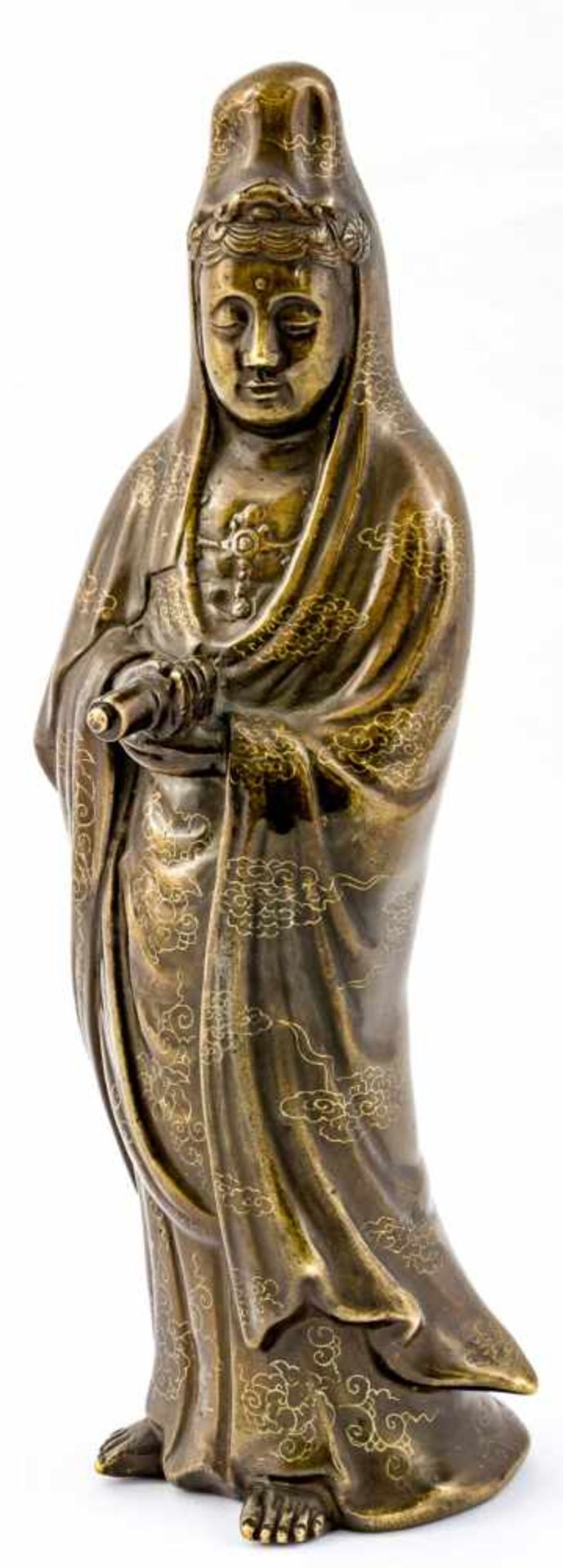 Guanyin mit Schriftrolle China, Bronze, Qing-Dynastie, wohl um 1900 Höhe ca. 25,5 cm Guanyin with