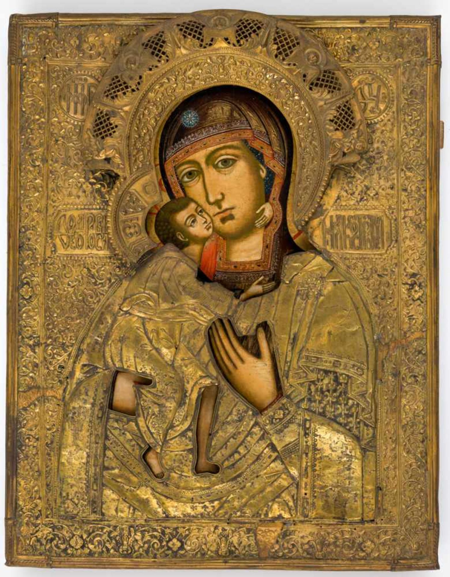 Gottesmutter Feodorovskaja Sehr grosse russische Ikone mit handgetriebenen Messingoklad, 18. Jh.