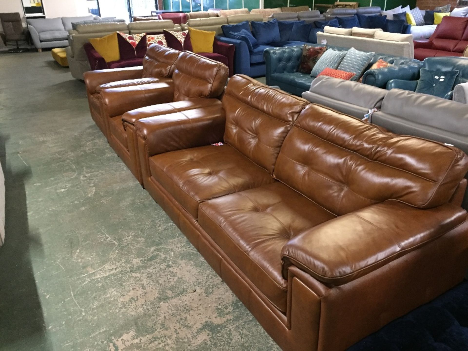 BROWN LEATHER 3 SEATER SOFA AND 2 X CHAIRS (22503-