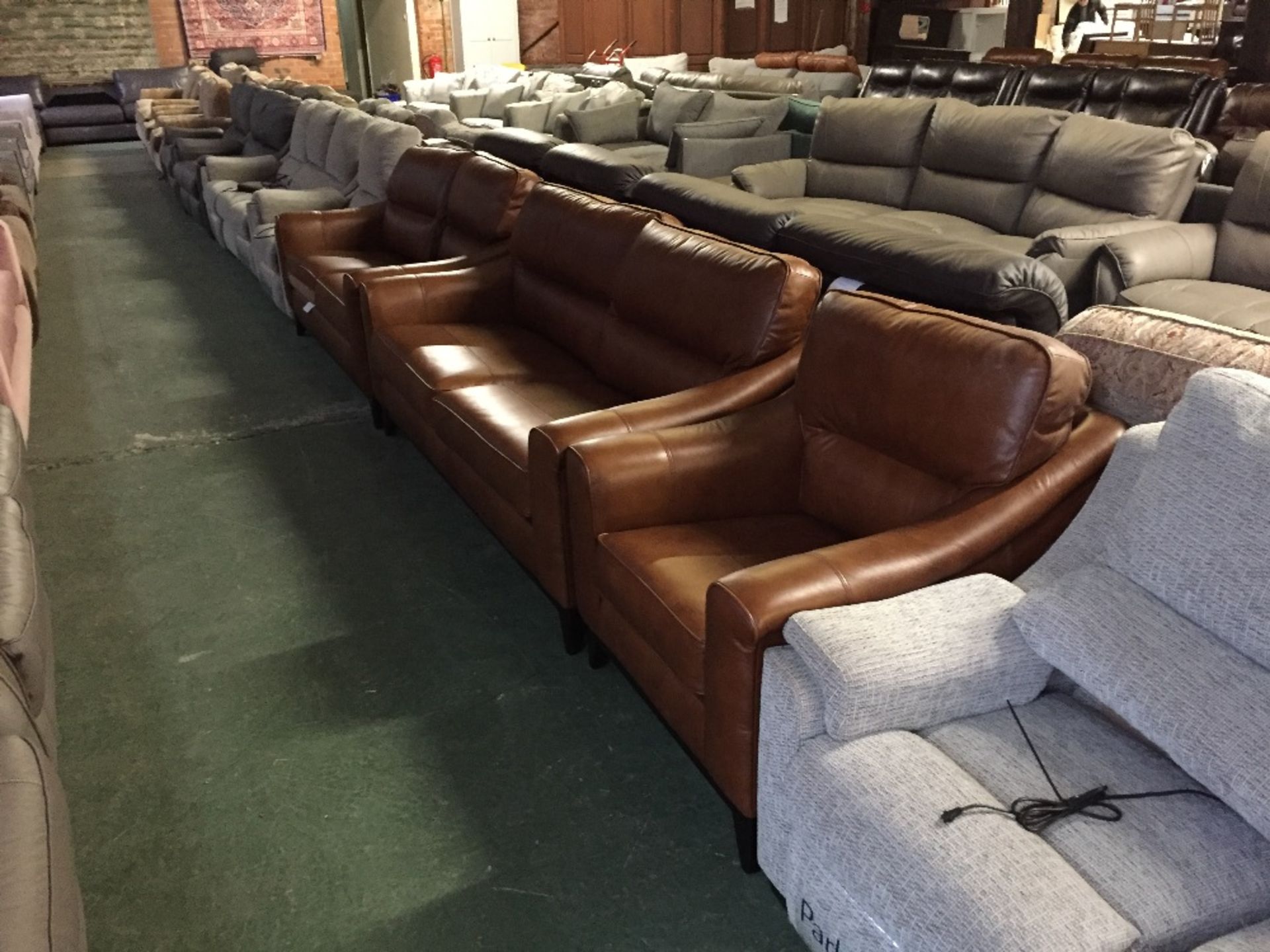 BROWN LEATHER 3 SEATER SOFA 2 SEATER AND CHAIR ((T