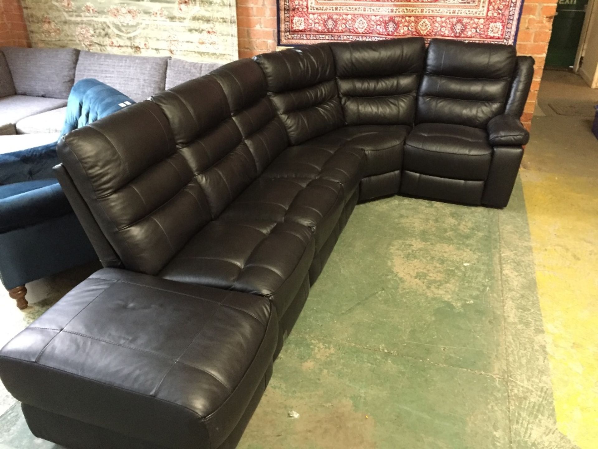 BLACK LEATHER ELECTRIC RECLINING 6 PART CORNER GROUP (22904