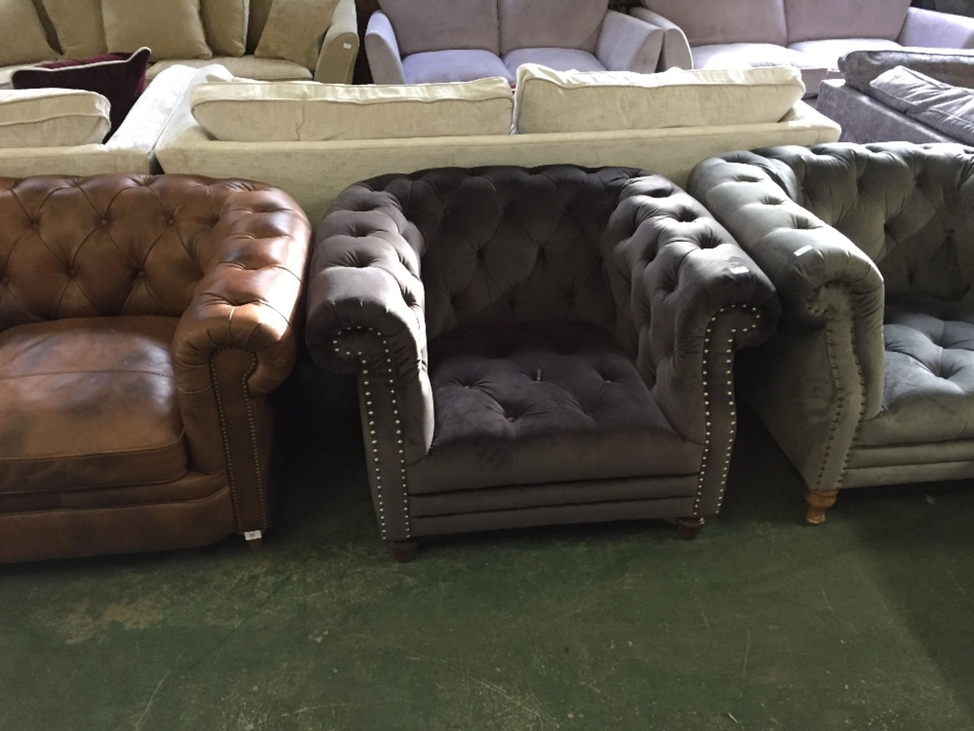 GREY CHESTERFIELD FABRIC CHAIR (1620)