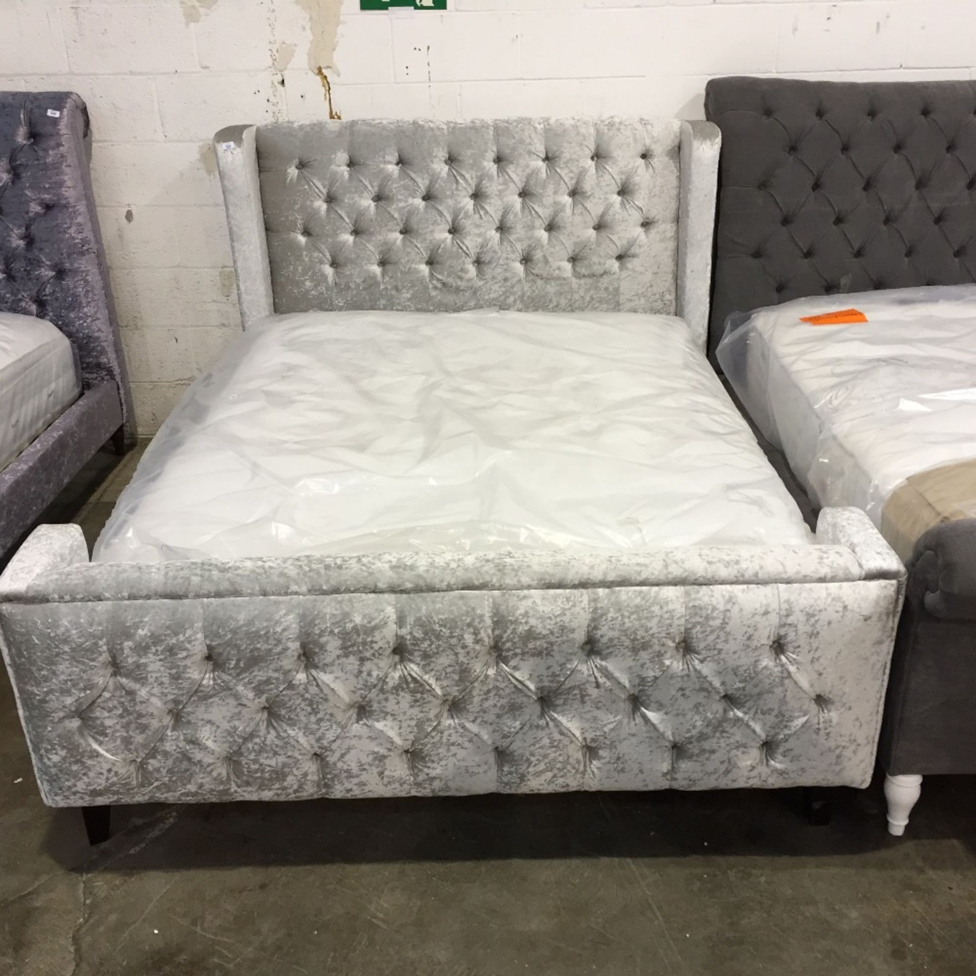 SILVER CHENILLE KING SIZE UPHOLSTERED BED FRAME