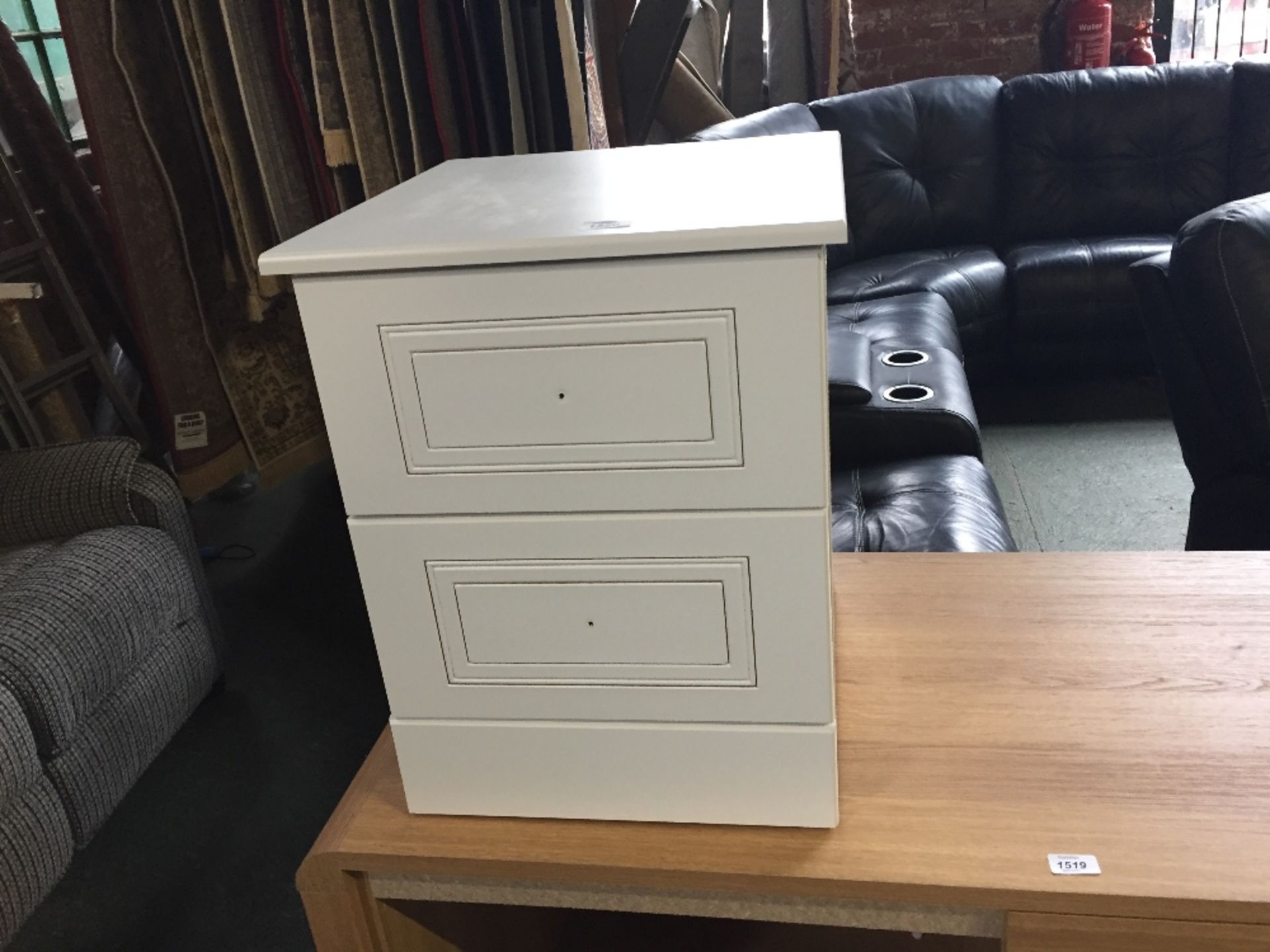 WHITE 2 DRAWER BEDSIDE (missing handles return)